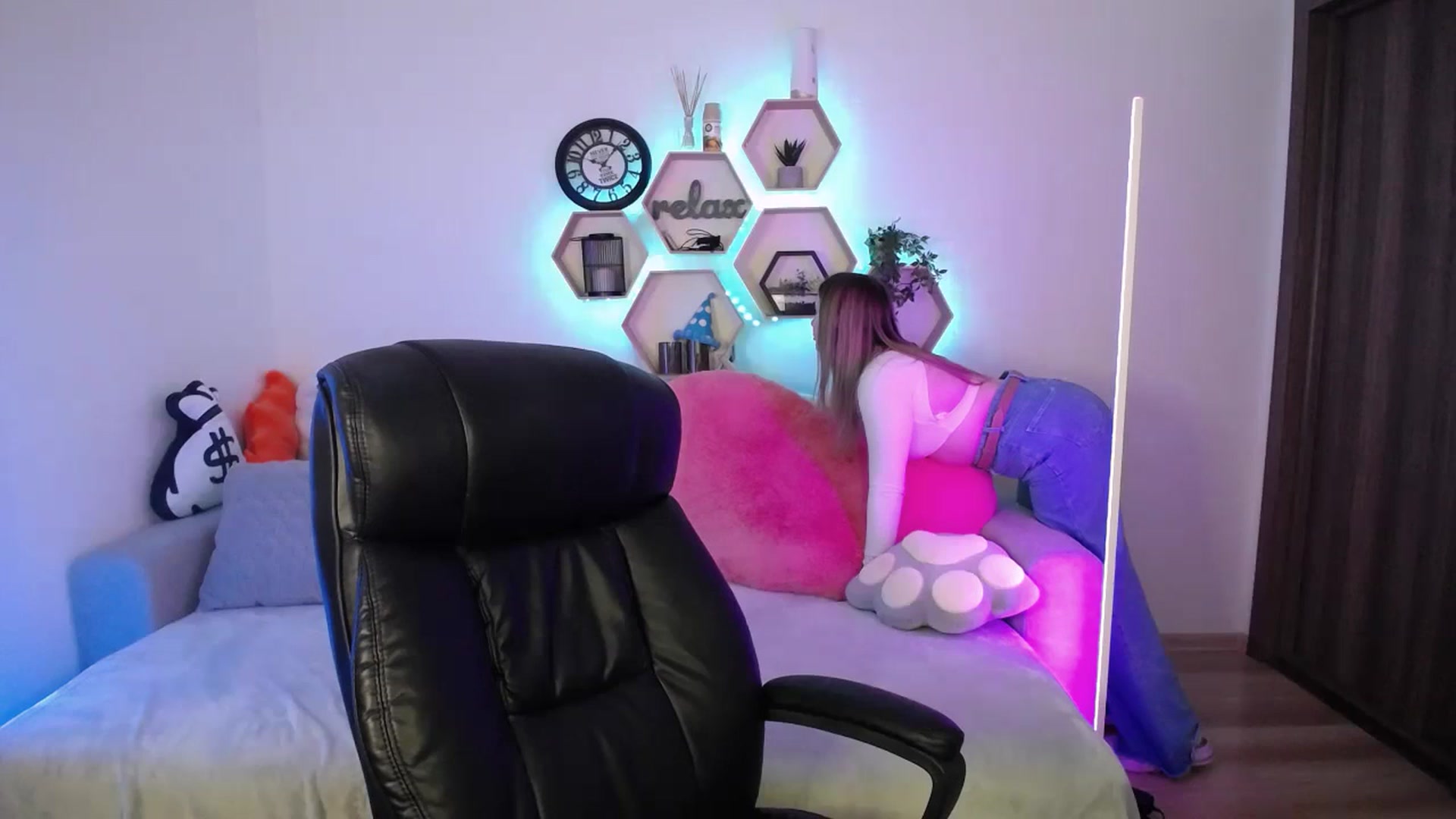 Gallery image thumbnail from SabrinaViolet's myfreecams stream on, 03/30/2026, 08:20 image 4 of 20