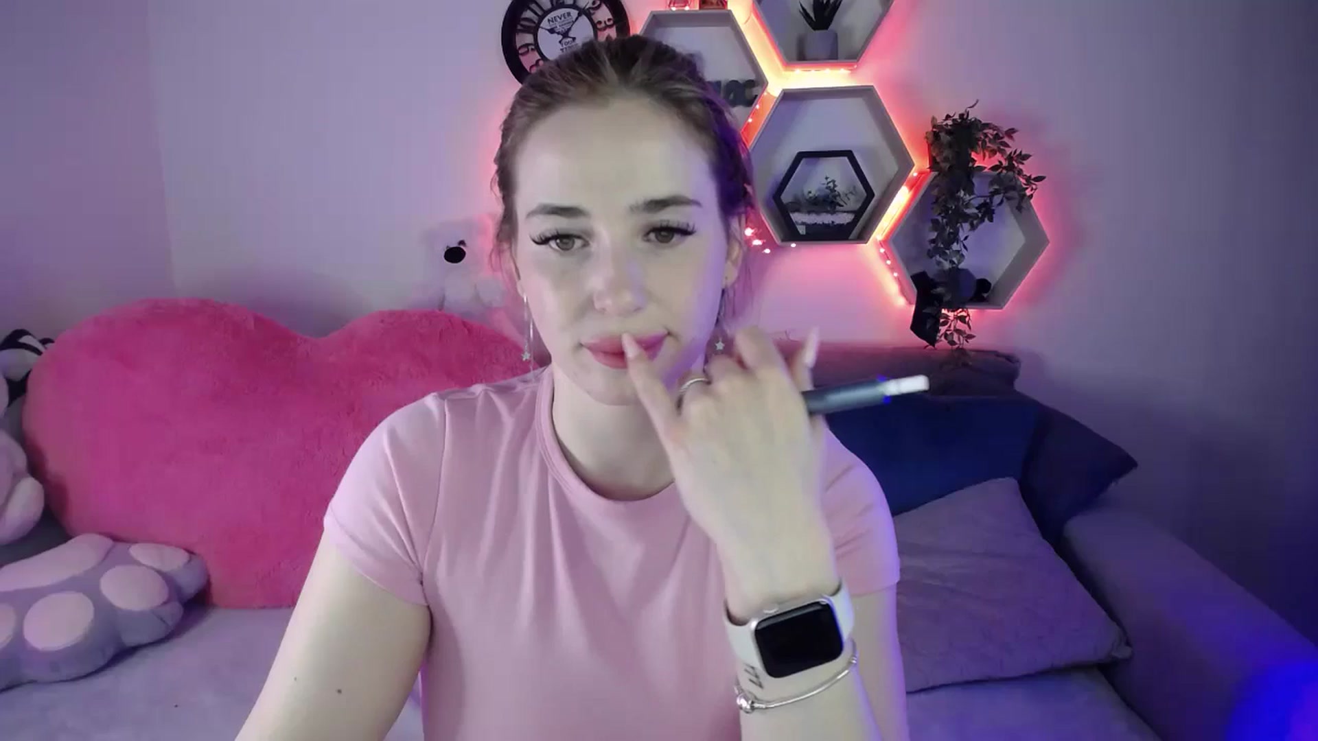 Gallery image thumbnail from SabrinaViolet's myfreecams stream on, 04/15/2026, 10:09 image 10 of 20