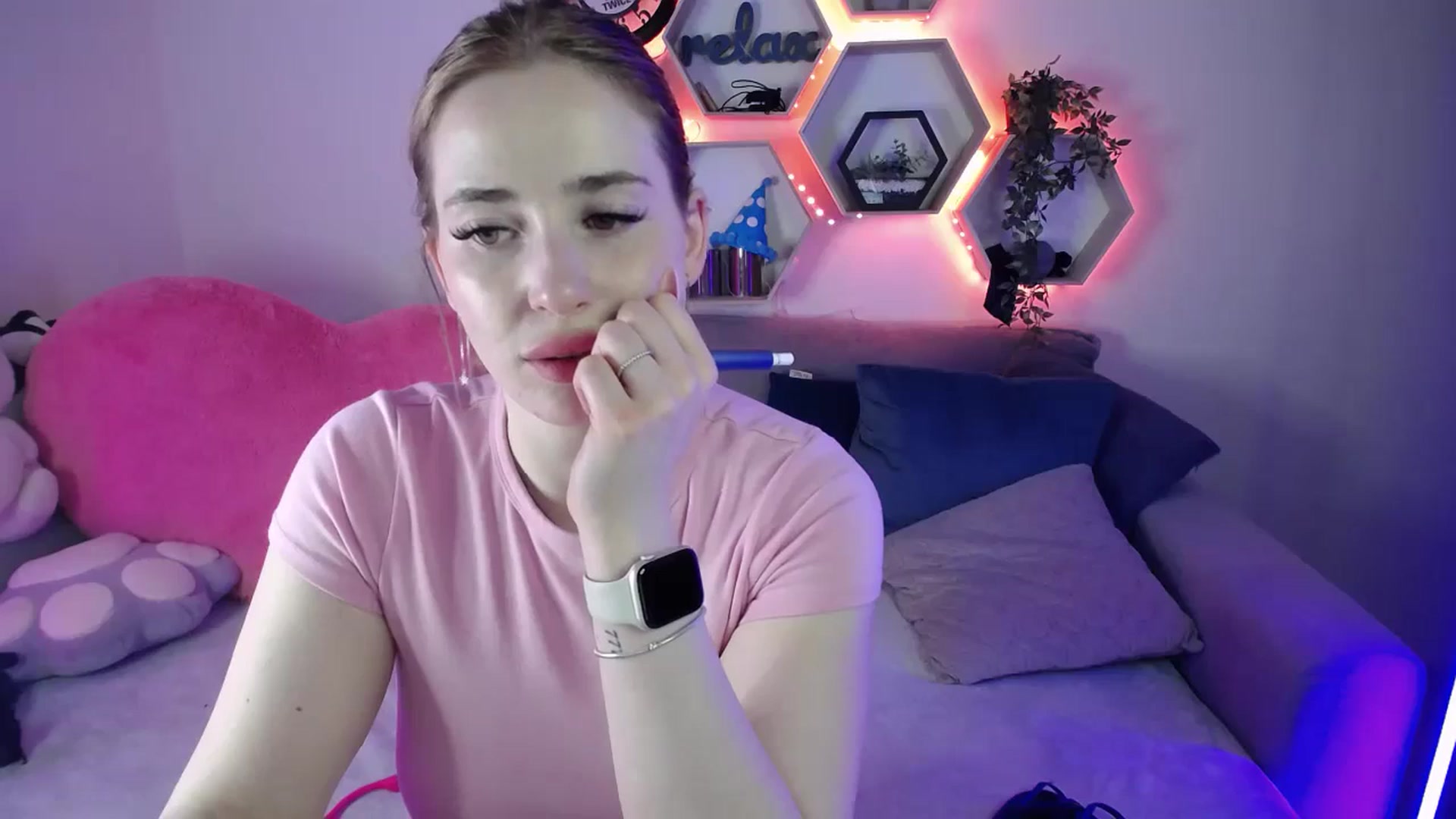 Gallery image thumbnail from SabrinaViolet's myfreecams stream on, 04/15/2026, 11:30 image 13 of 20