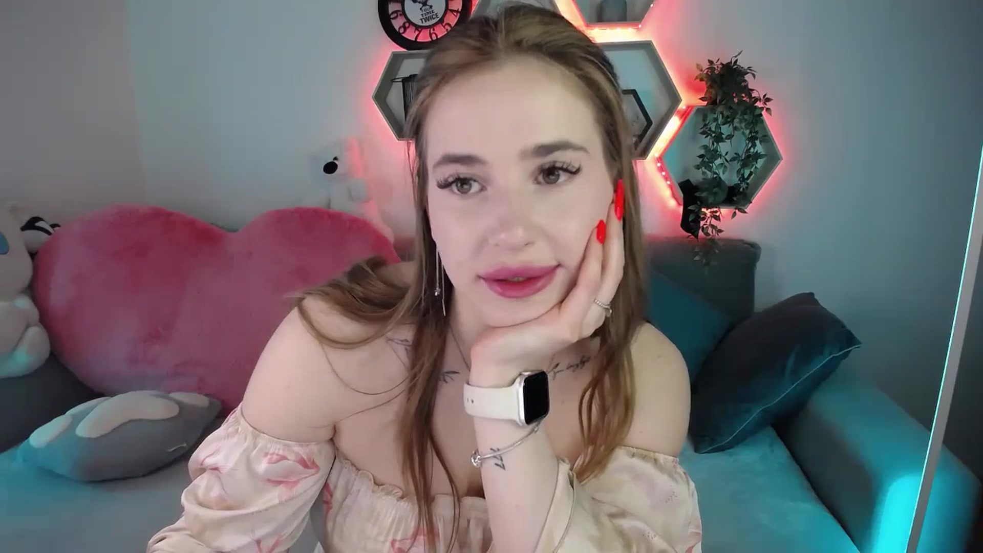 Gallery image thumbnail from SabrinaViolet's myfreecams stream on, 04/26/2026, 09:10 image 13 of 20