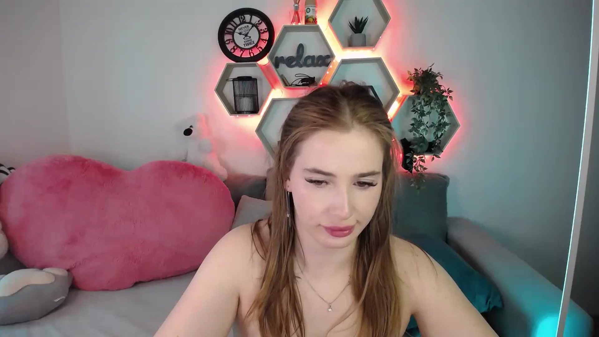 Gallery image thumbnail from SabrinaViolet's myfreecams stream on, 04/26/2026, 11:10 image 2 of 20