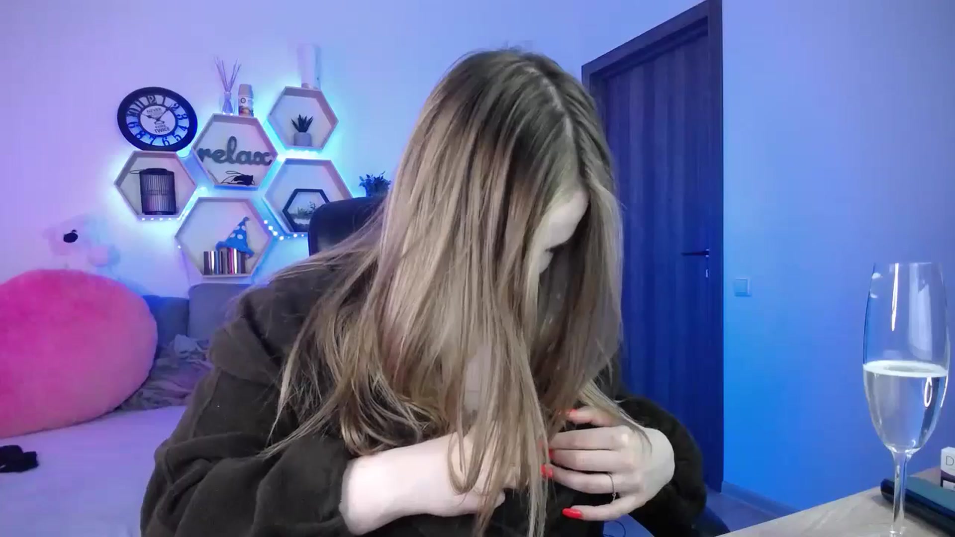 Gallery image thumbnail from SabrinaViolet's myfreecams stream on, 04/28/2026, 13:12 image 2 of 20