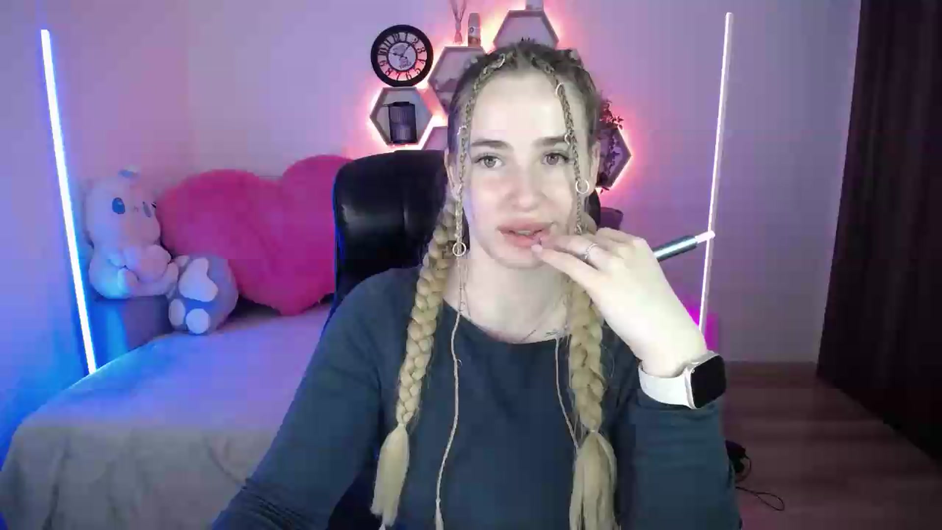 Gallery image thumbnail from SabrinaViolet's myfreecams stream on, 05/17/2026, 09:44 image 1 of 20