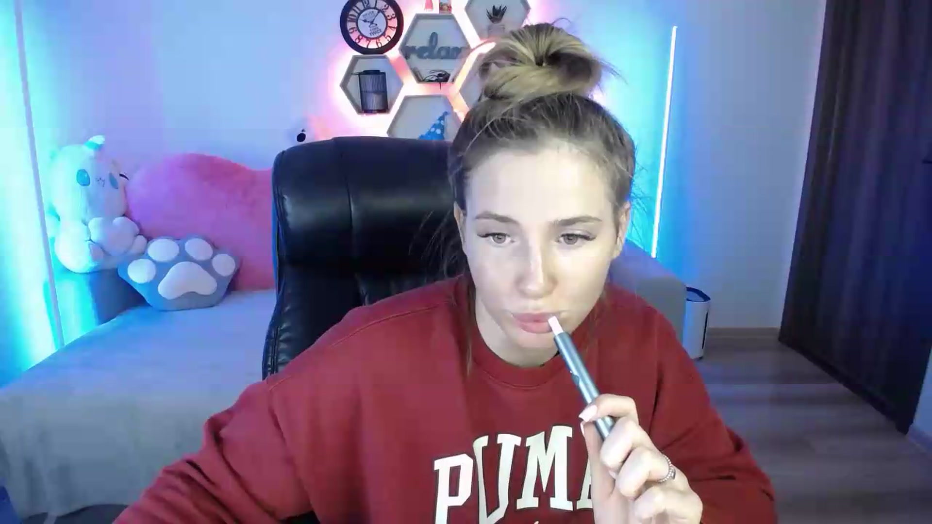 Gallery image thumbnail from SabrinaViolet's myfreecams stream on, 05/30/2026, 08:42 image 9 of 20