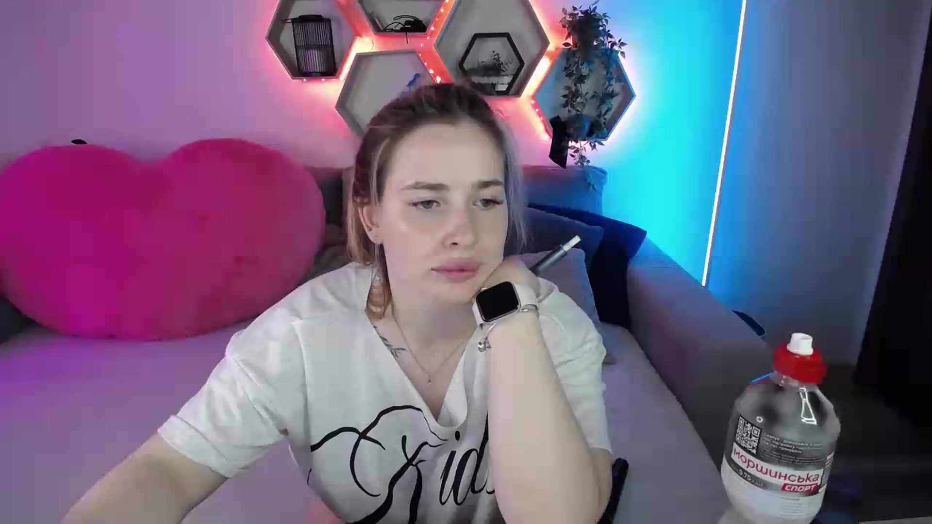 Gallery image thumbnail from SabrinaViolet's myfreecams stream on, 06/19/2026, 11:19 image 8 of 20