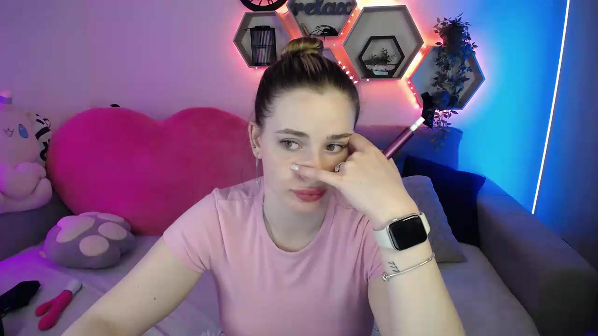 Gallery image thumbnail from SabrinaViolet's myfreecams stream on, 06/21/2026, 12:53 image 7 of 20