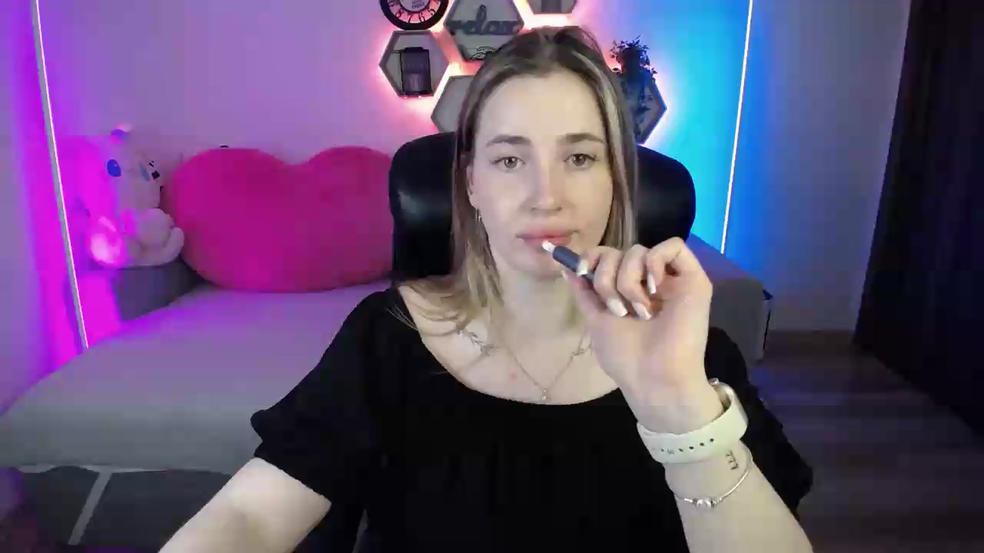 Gallery image thumbnail from SabrinaViolet's myfreecams stream on, 06/23/2026, 11:12 image 5 of 20