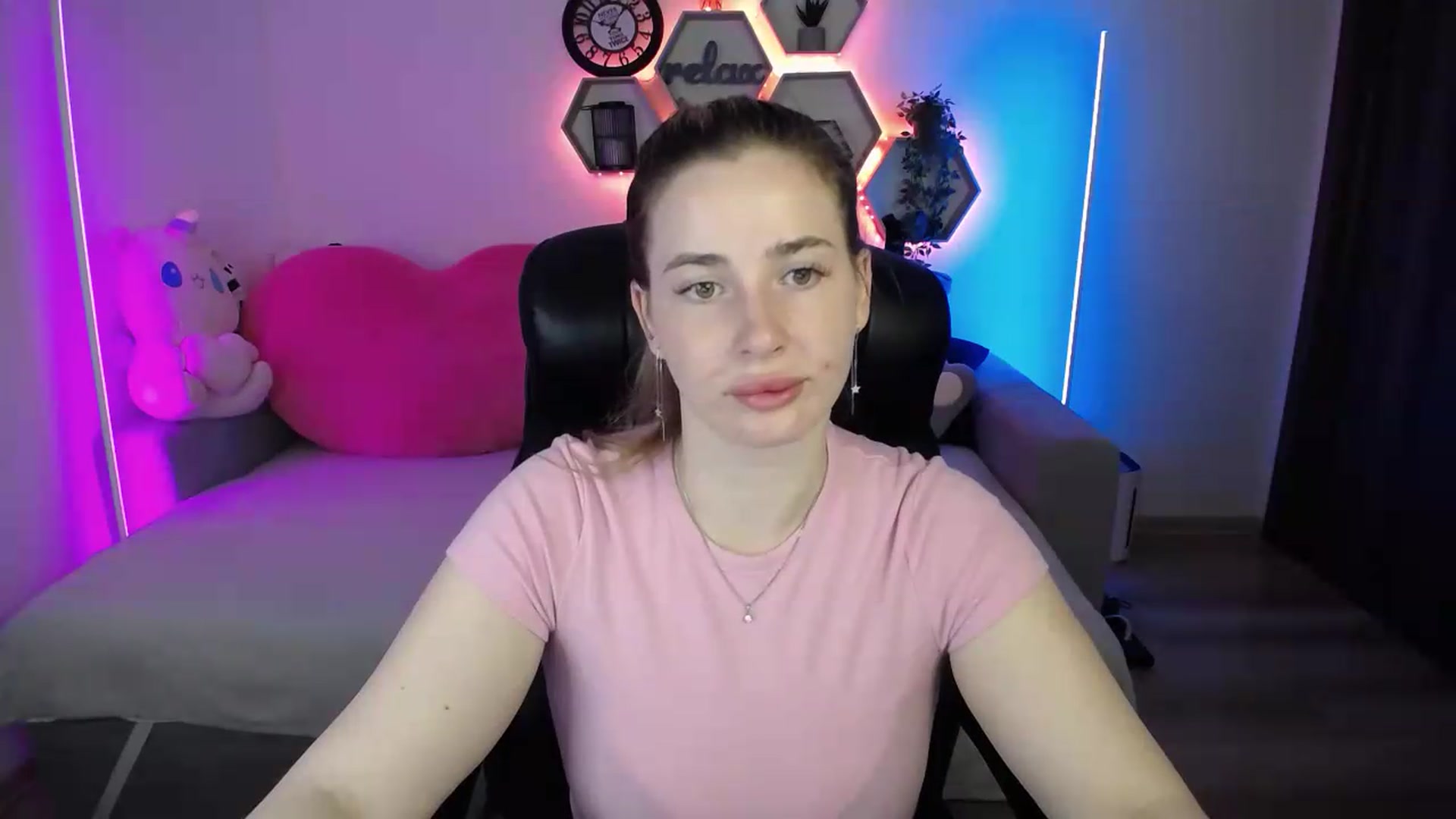 Gallery image thumbnail from SabrinaViolet's myfreecams stream on, 06/24/2026, 09:14 image 6 of 20