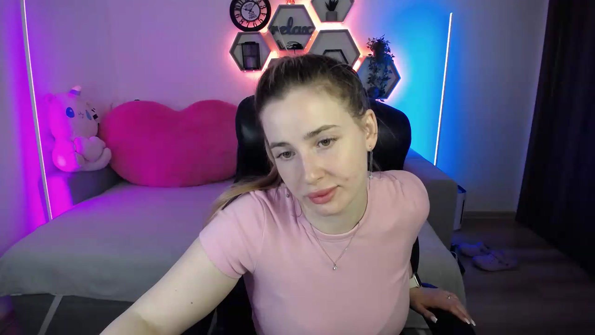 Gallery image thumbnail from SabrinaViolet's myfreecams stream on, 06/24/2026, 09:41 image 6 of 20