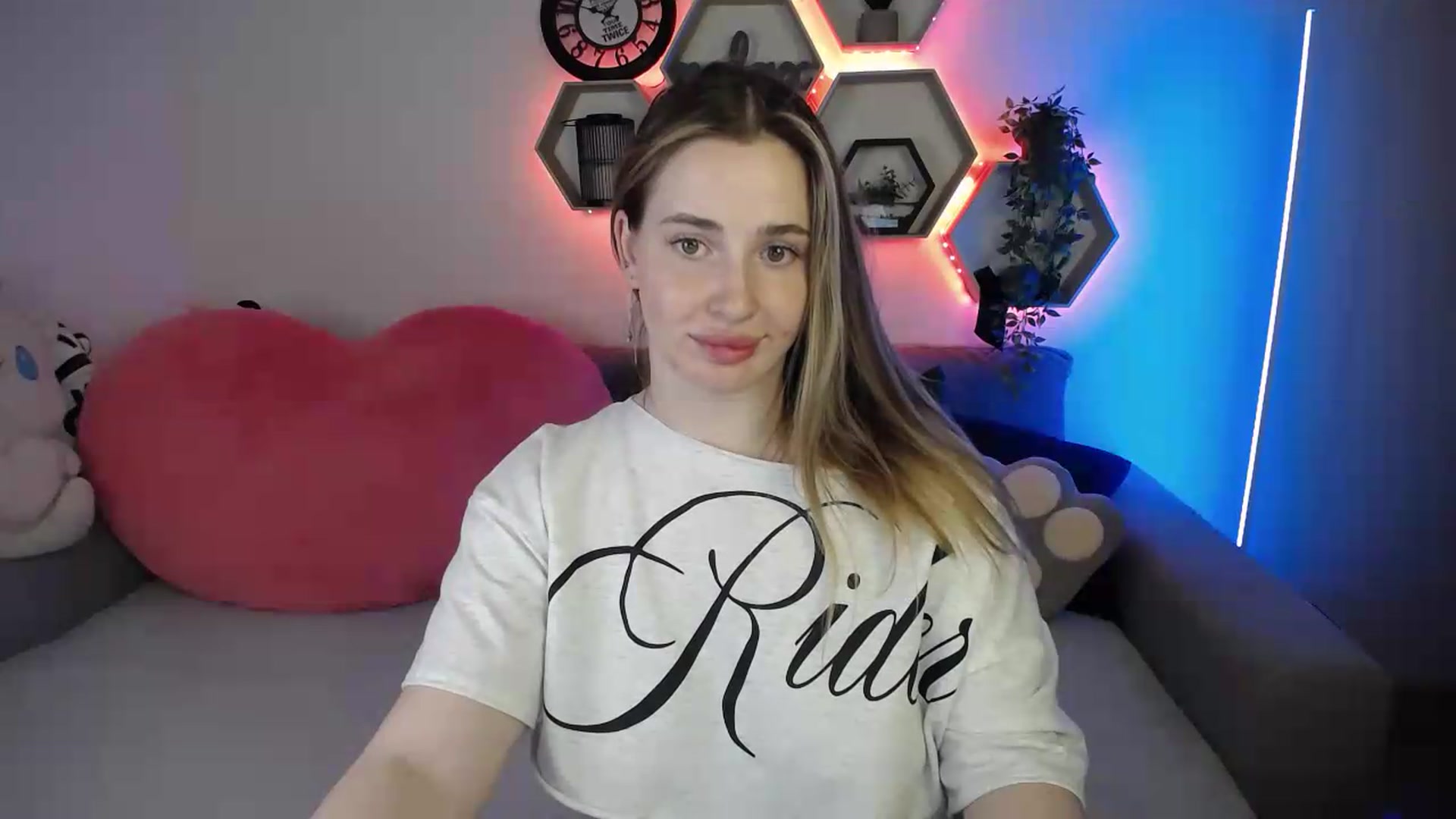 Gallery image thumbnail from SabrinaViolet's myfreecams stream on, 06/24/2026, 12:49 image 20 of 20
