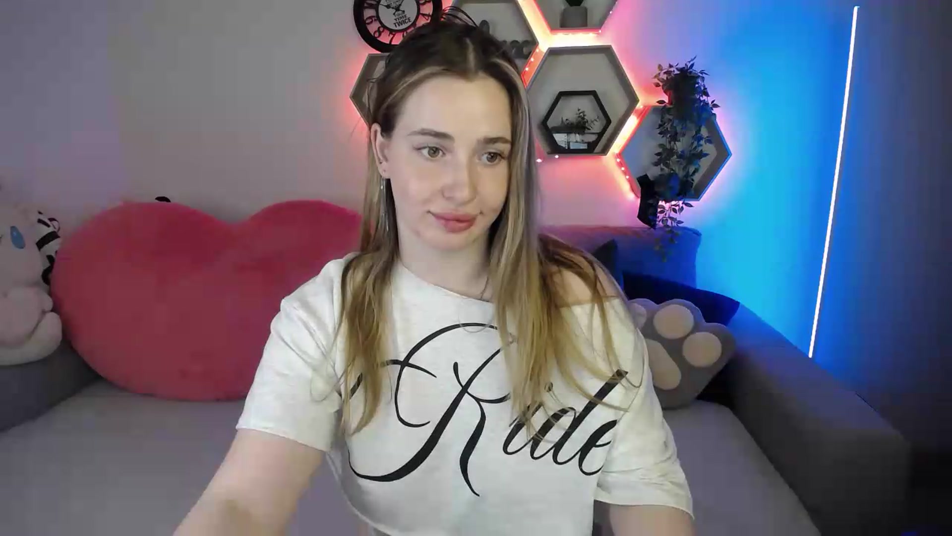 Gallery image thumbnail from SabrinaViolet's myfreecams stream on, 06/24/2026, 12:49 image 13 of 20