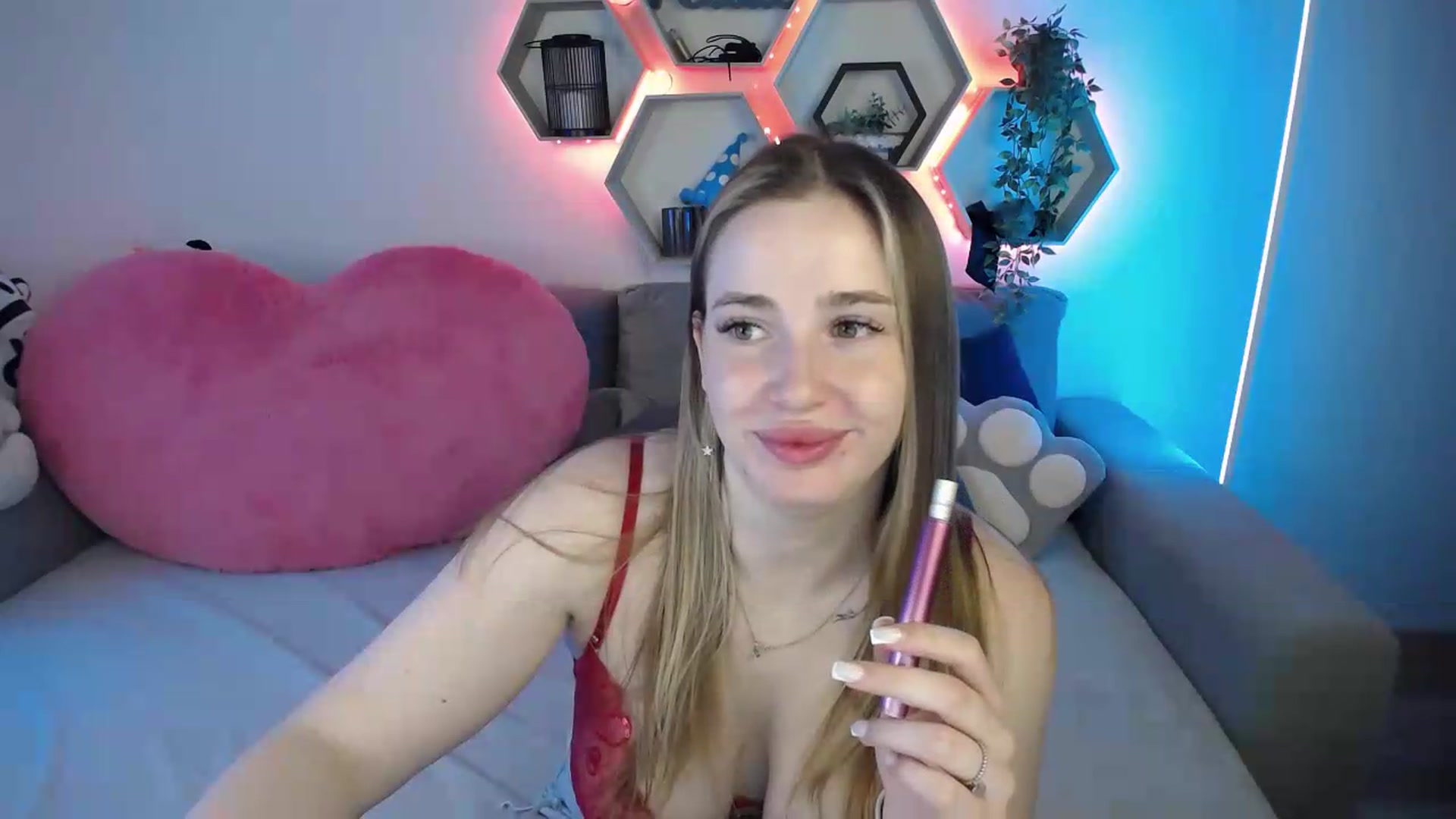 Gallery image thumbnail from SabrinaViolet's myfreecams stream on, 06/26/2026, 09:49 image 5 of 20