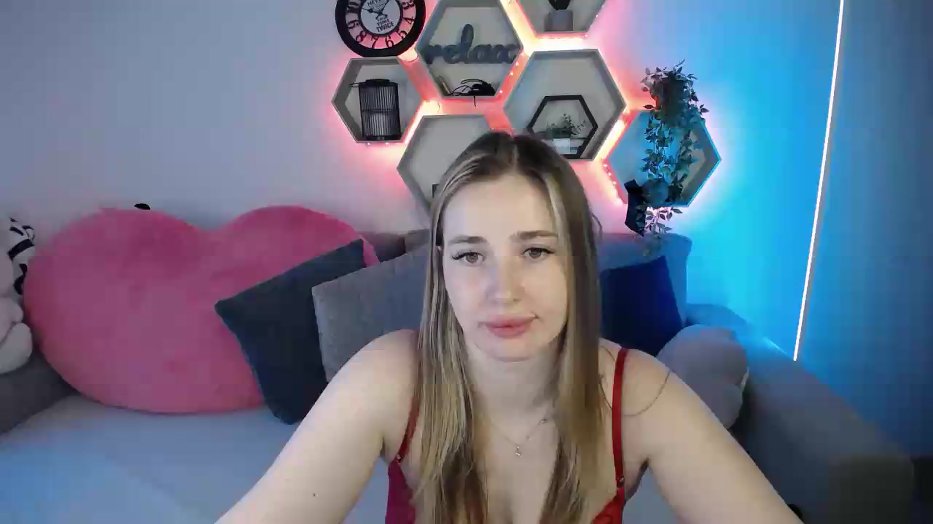 Gallery image thumbnail from SabrinaViolet's myfreecams stream on, 06/26/2026, 11:54 image 13 of 20