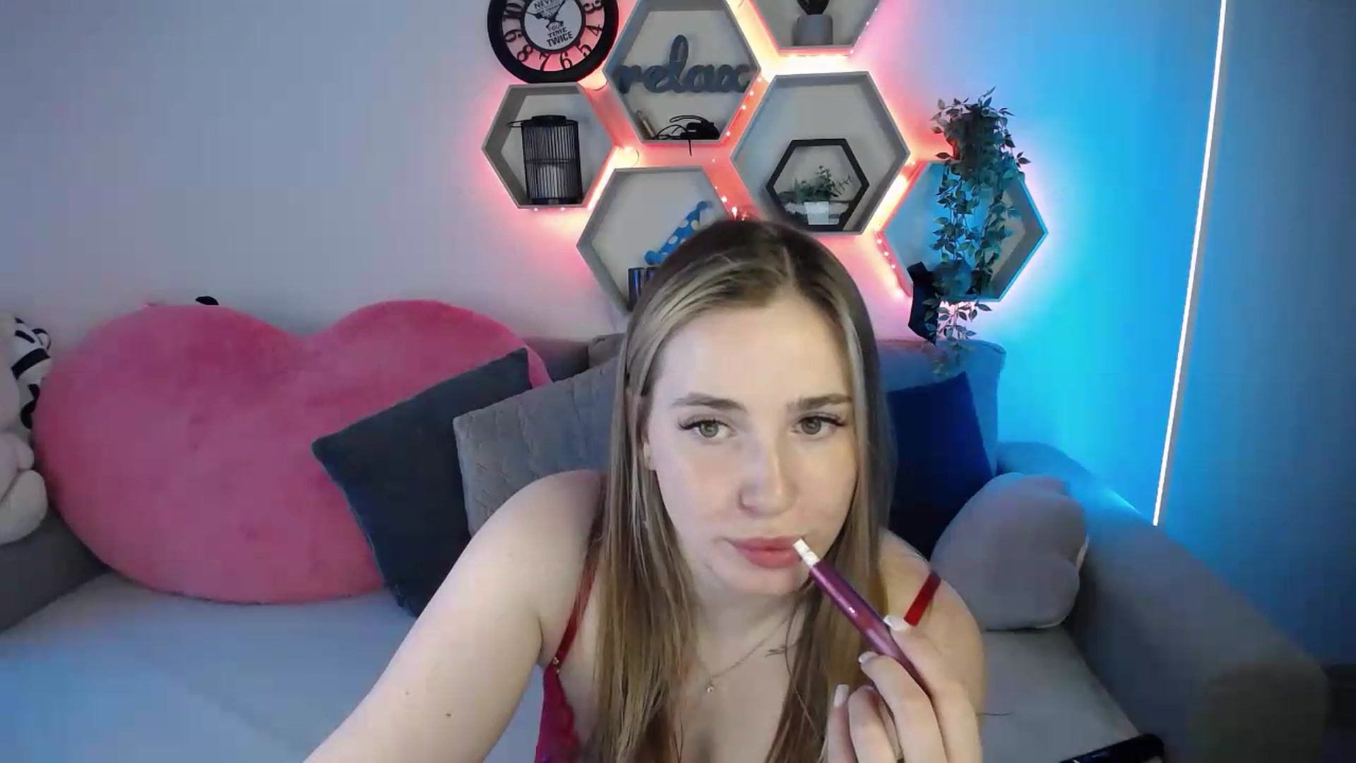 Gallery image thumbnail from SabrinaViolet's myfreecams stream on, 06/26/2026, 11:54 image 10 of 20