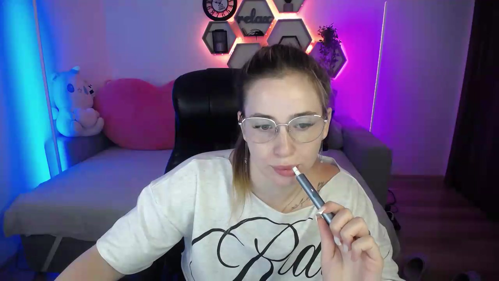 Gallery image thumbnail from SabrinaViolet's myfreecams stream on, 07/07/2026, 09:27 image 20 of 20