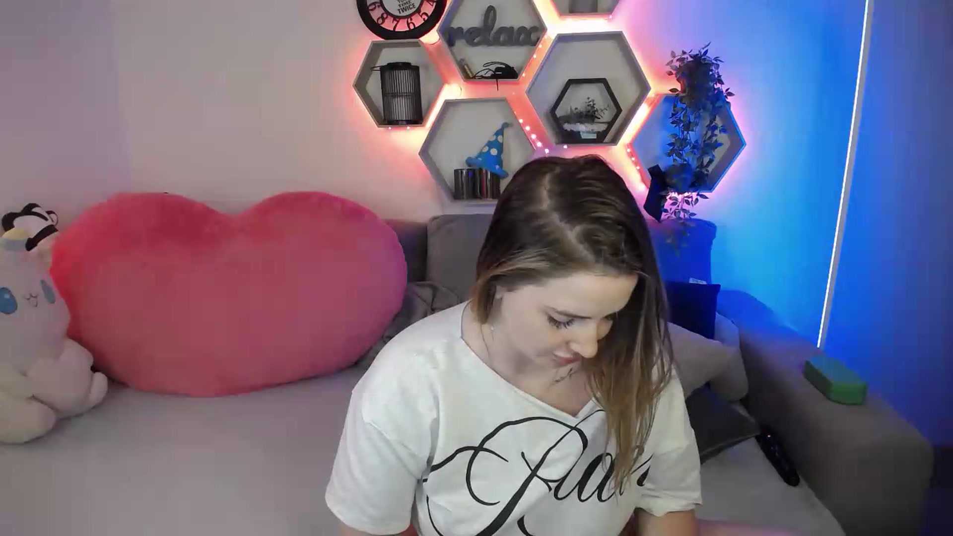 Gallery image thumbnail from SabrinaViolet's myfreecams stream on, 07/07/2026, 12:37 image 14 of 20
