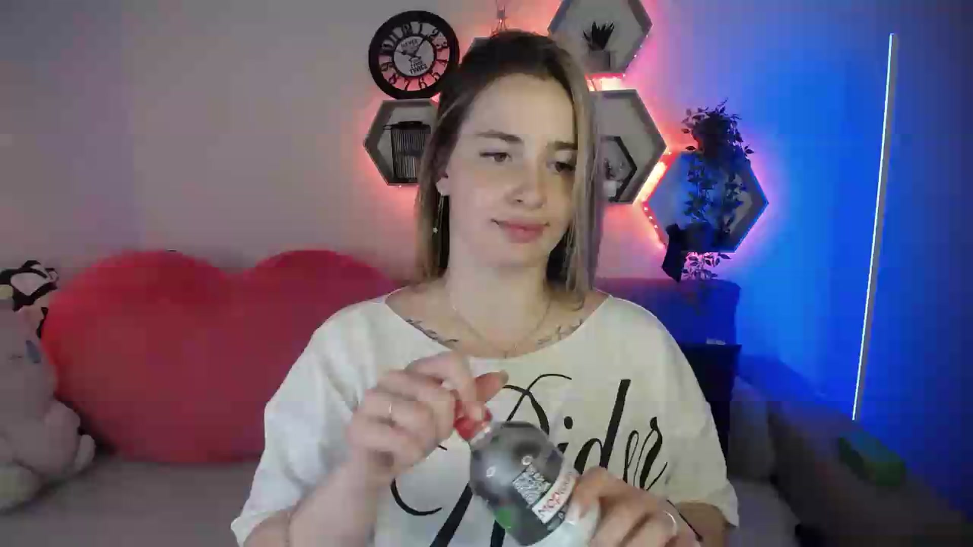 Gallery image thumbnail from SabrinaViolet's myfreecams stream on, 07/07/2026, 13:42 image 1 of 20