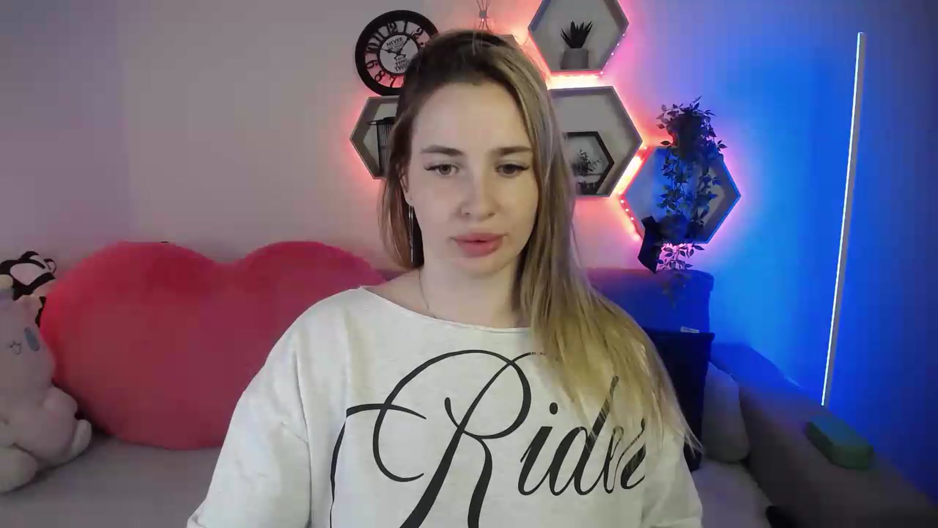 Gallery image thumbnail from SabrinaViolet's myfreecams stream on, 07/07/2026, 13:42 image 2 of 20