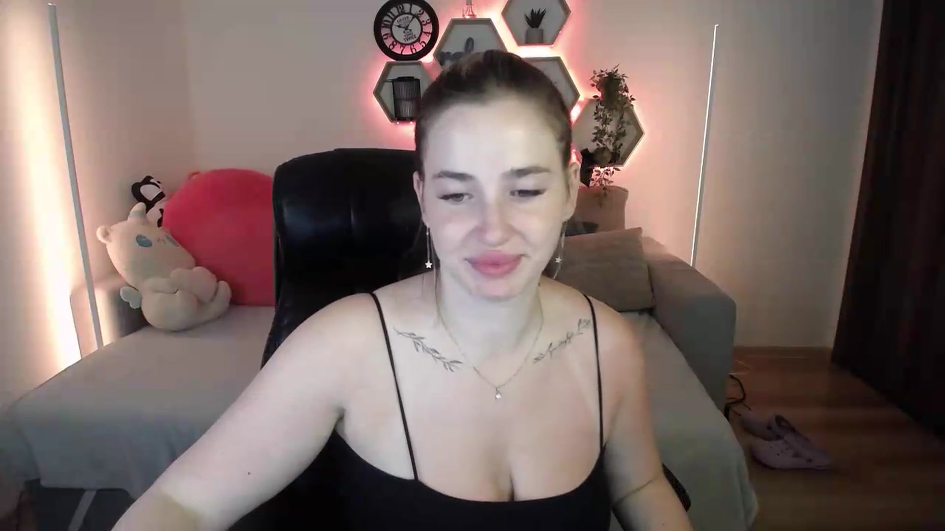 Gallery image thumbnail from SabrinaViolet's myfreecams stream on, 07/11/2026, 13:44 image 3 of 20