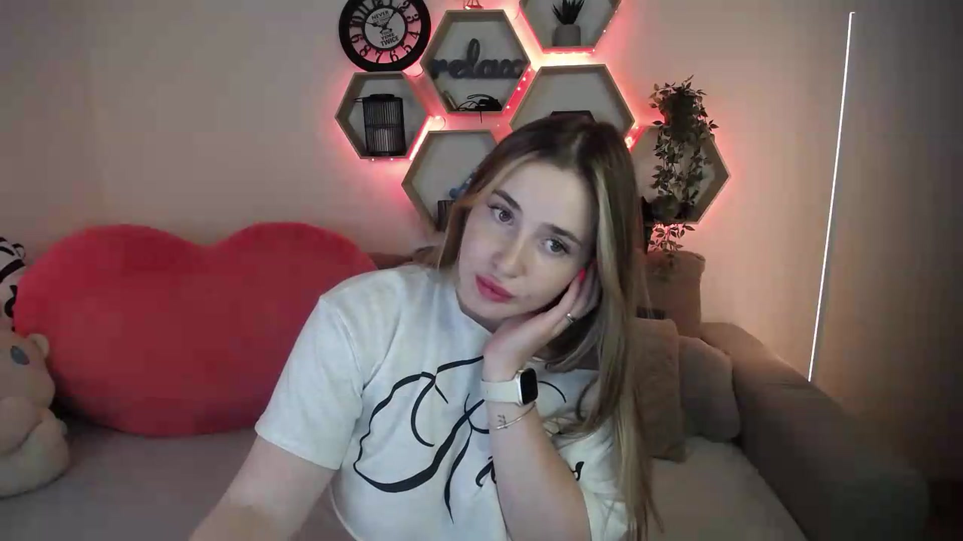 Gallery image thumbnail from SabrinaViolet's myfreecams stream on, 07/14/2026, 13:05 image 5 of 20