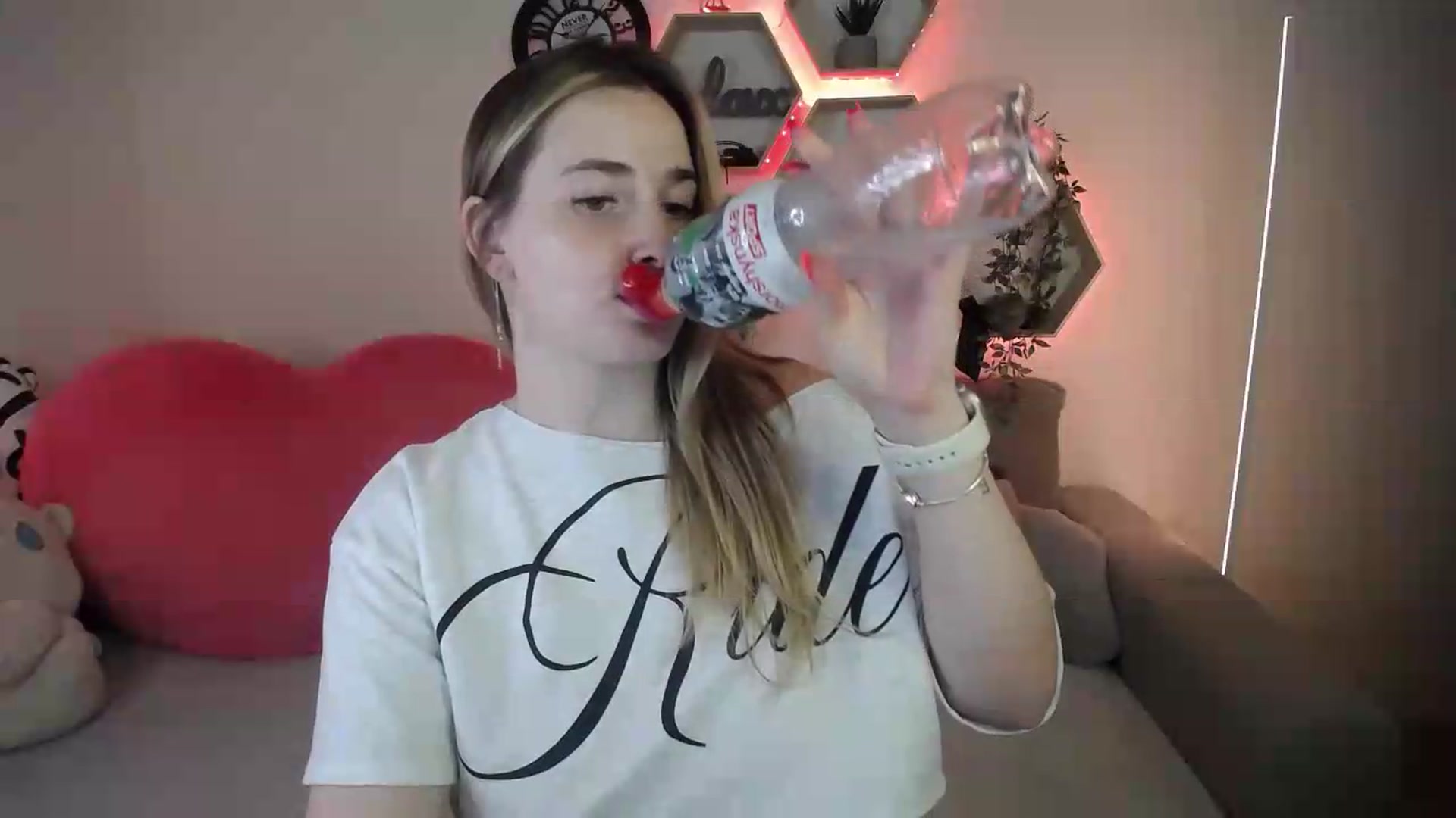 Gallery image thumbnail from SabrinaViolet's myfreecams stream on, 07/14/2026, 13:05 image 19 of 20