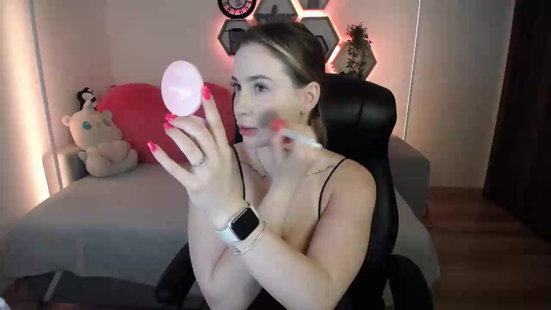 Gallery image thumbnail from SabrinaViolet's myfreecams stream on, 07/17/2026, 08:51 image 4 of 20