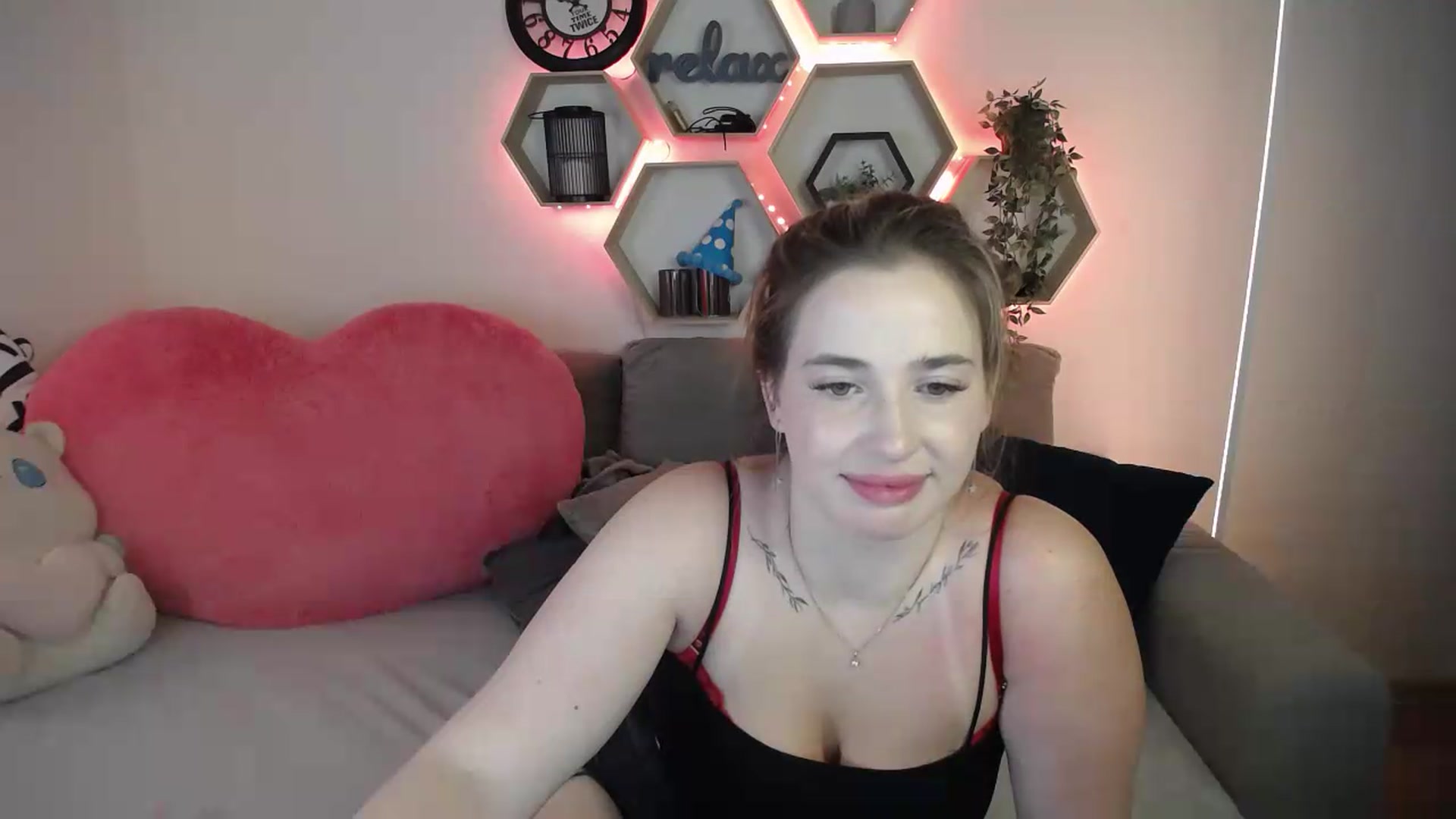 Gallery image thumbnail from SabrinaViolet's myfreecams stream on, 07/17/2026, 12:11 image 20 of 20