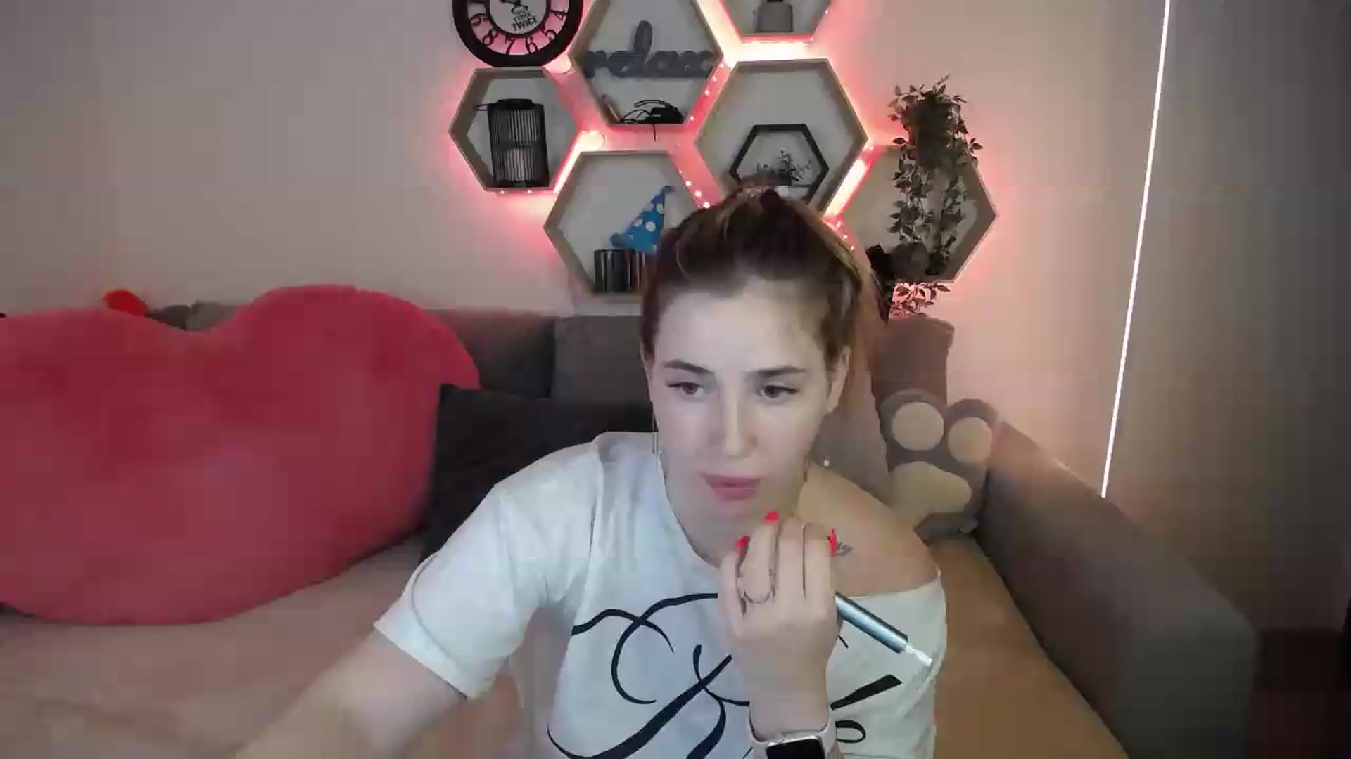 Gallery image thumbnail from SabrinaViolet's myfreecams stream on, 07/20/2026, 12:22 image 1 of 20