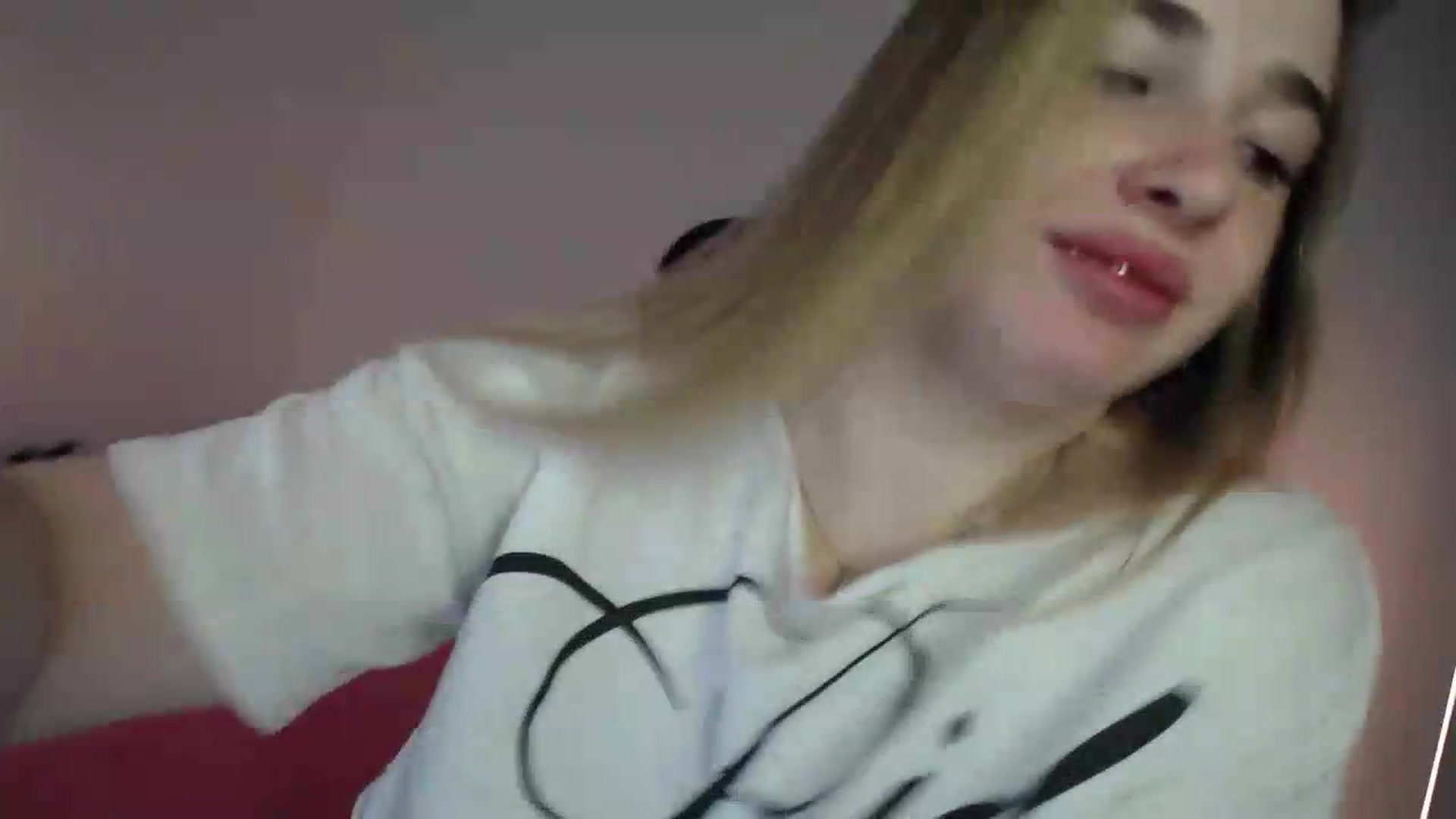 Gallery image thumbnail from SabrinaViolet's myfreecams stream on, 07/20/2026, 12:22 image 19 of 20
