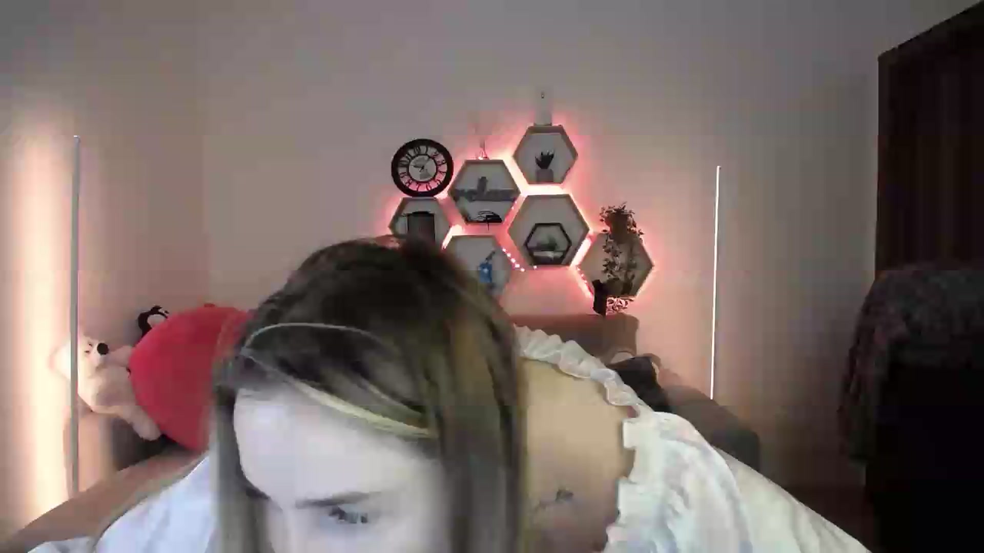 Gallery image thumbnail from SabrinaViolet's myfreecams stream on, 07/21/2026, 12:03 image 1 of 20
