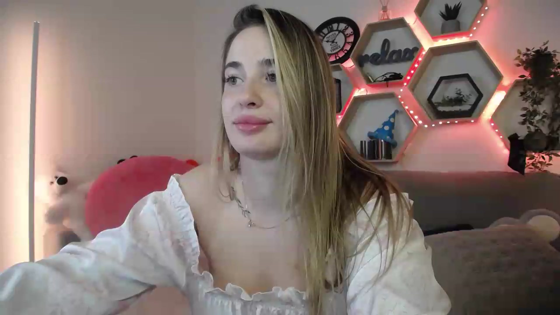 Gallery image thumbnail from SabrinaViolet's myfreecams stream on, 07/21/2026, 12:03 image 20 of 20