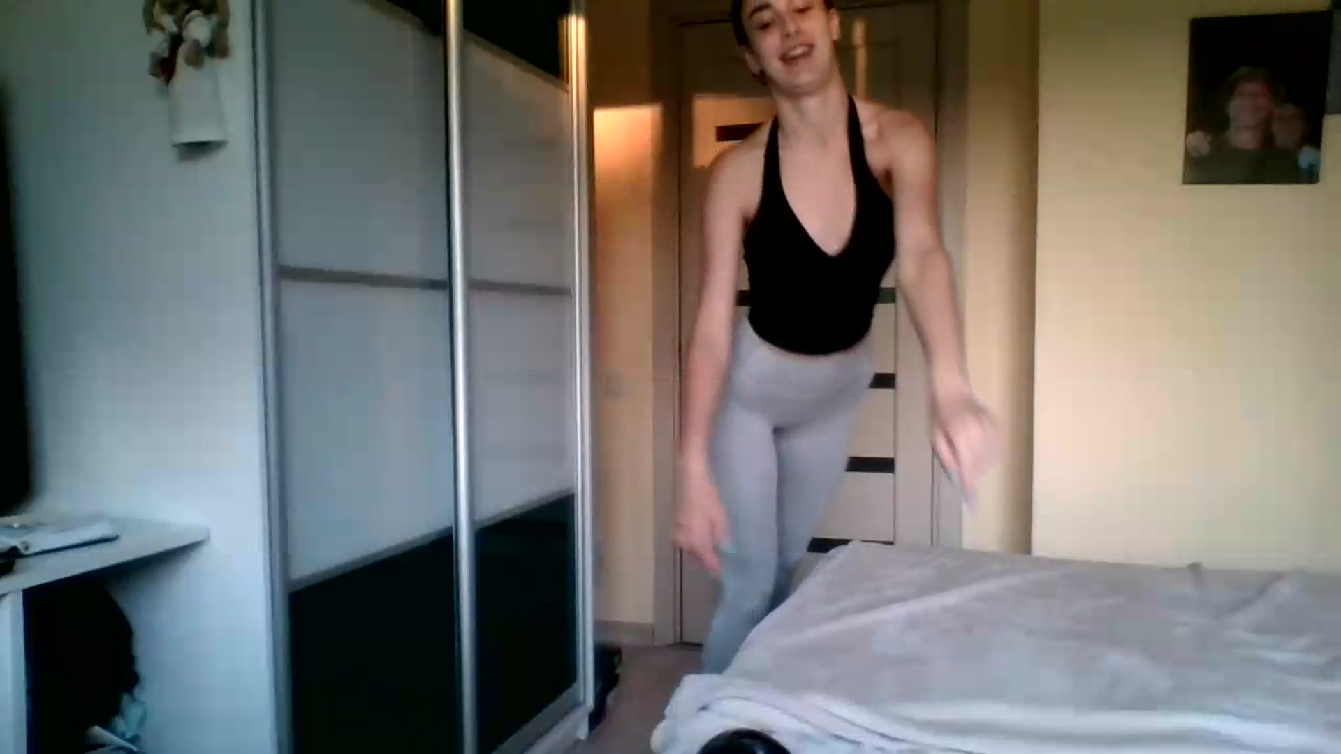 Gallery image thumbnail from SabrinaXx's myfreecams stream on, 08/08/2026, 17:24 image 19 of 20