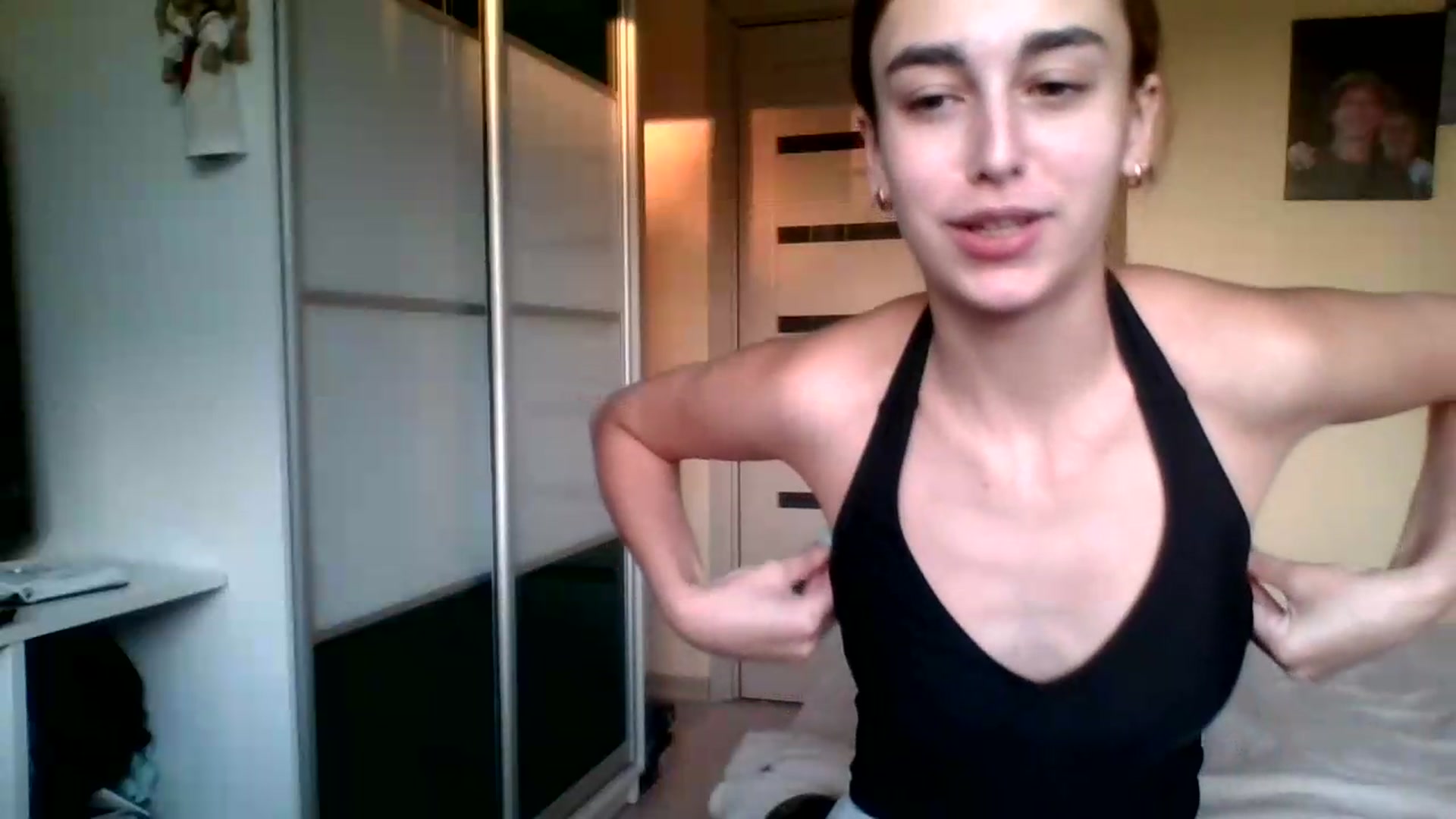 Gallery image thumbnail from SabrinaXx's myfreecams stream on, 08/08/2026, 17:24 image 17 of 20