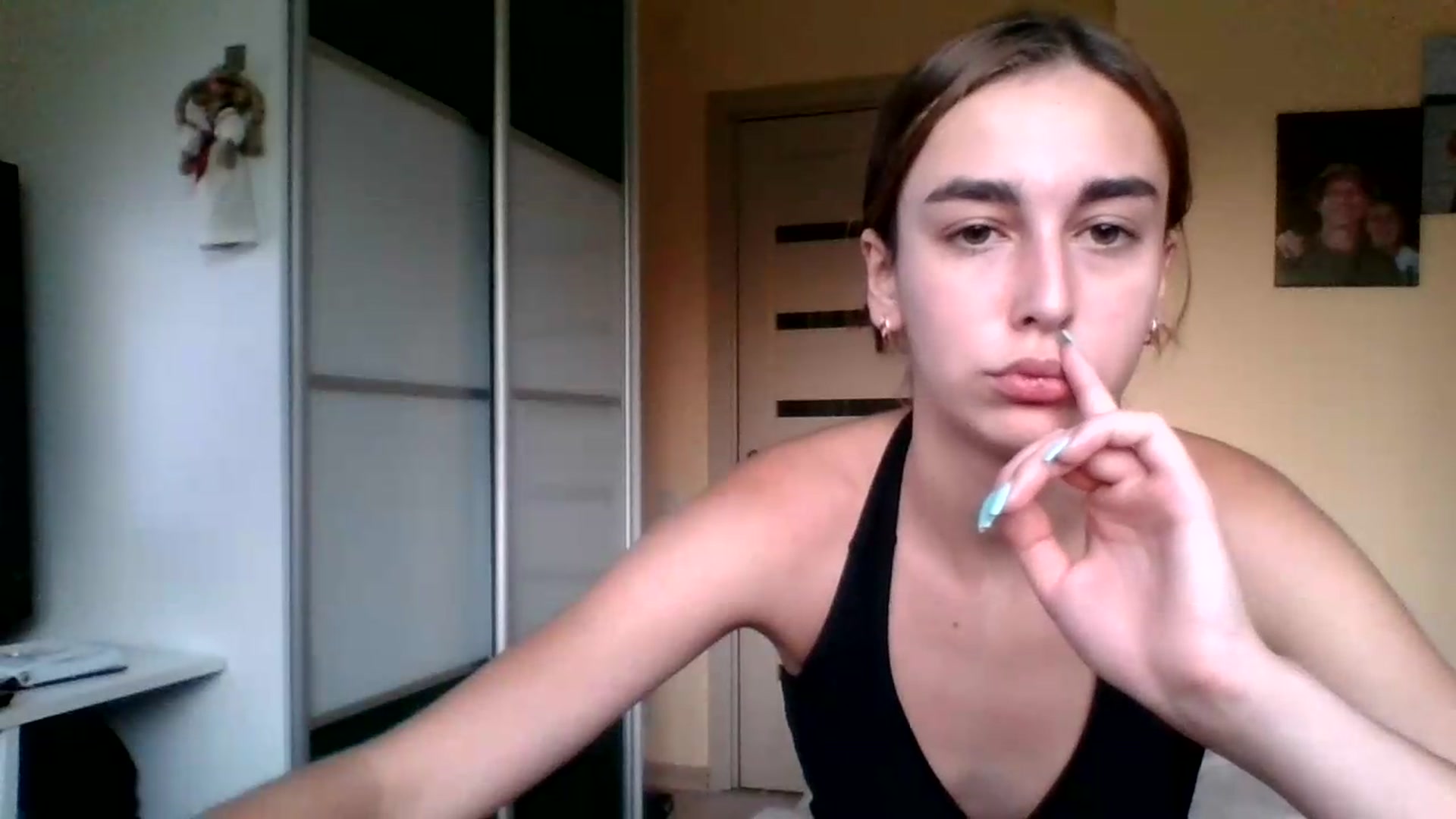 Gallery image thumbnail from SabrinaXx's myfreecams stream on, 08/08/2026, 18:40 image 3 of 20