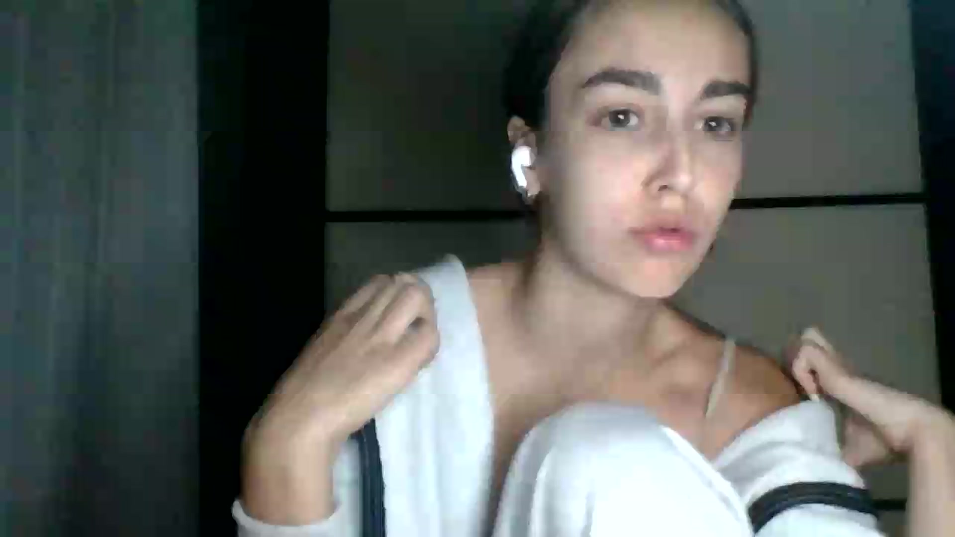 Gallery image thumbnail from SabrinaXx's myfreecams stream on, 08/13/2026, 18:19 image 19 of 20