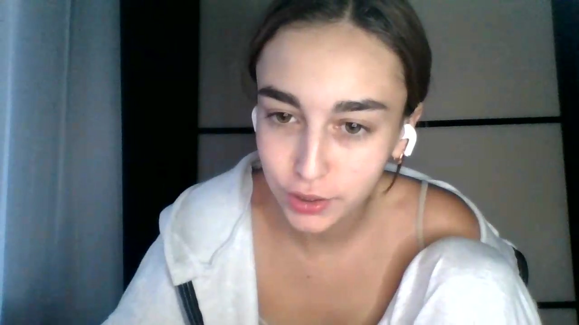 Gallery image thumbnail from SabrinaXx's myfreecams stream on, 08/13/2026, 18:19 image 6 of 20