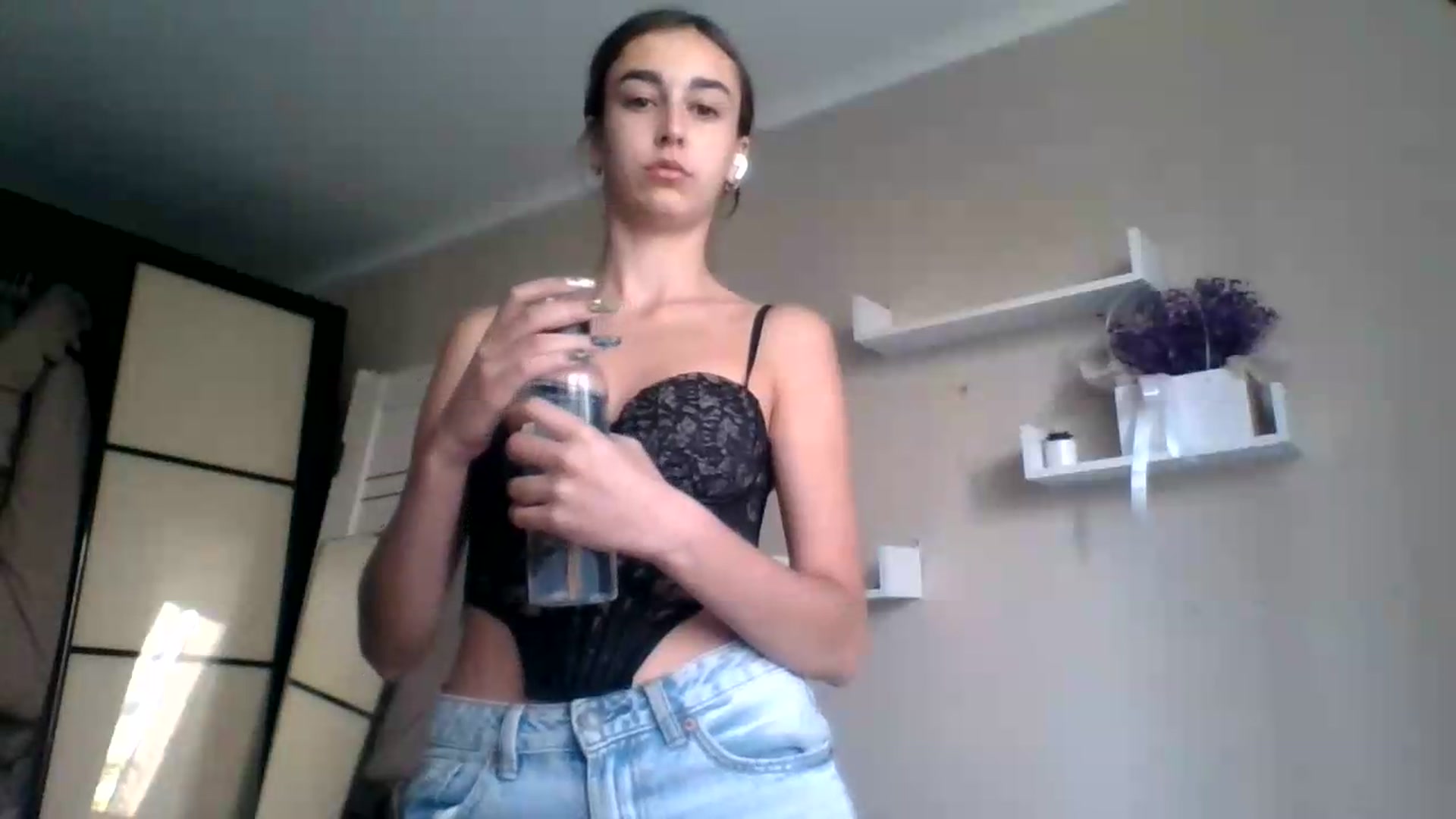 Gallery image thumbnail from SabrinaXx's myfreecams stream on, 08/14/2026, 10:40 image 13 of 20