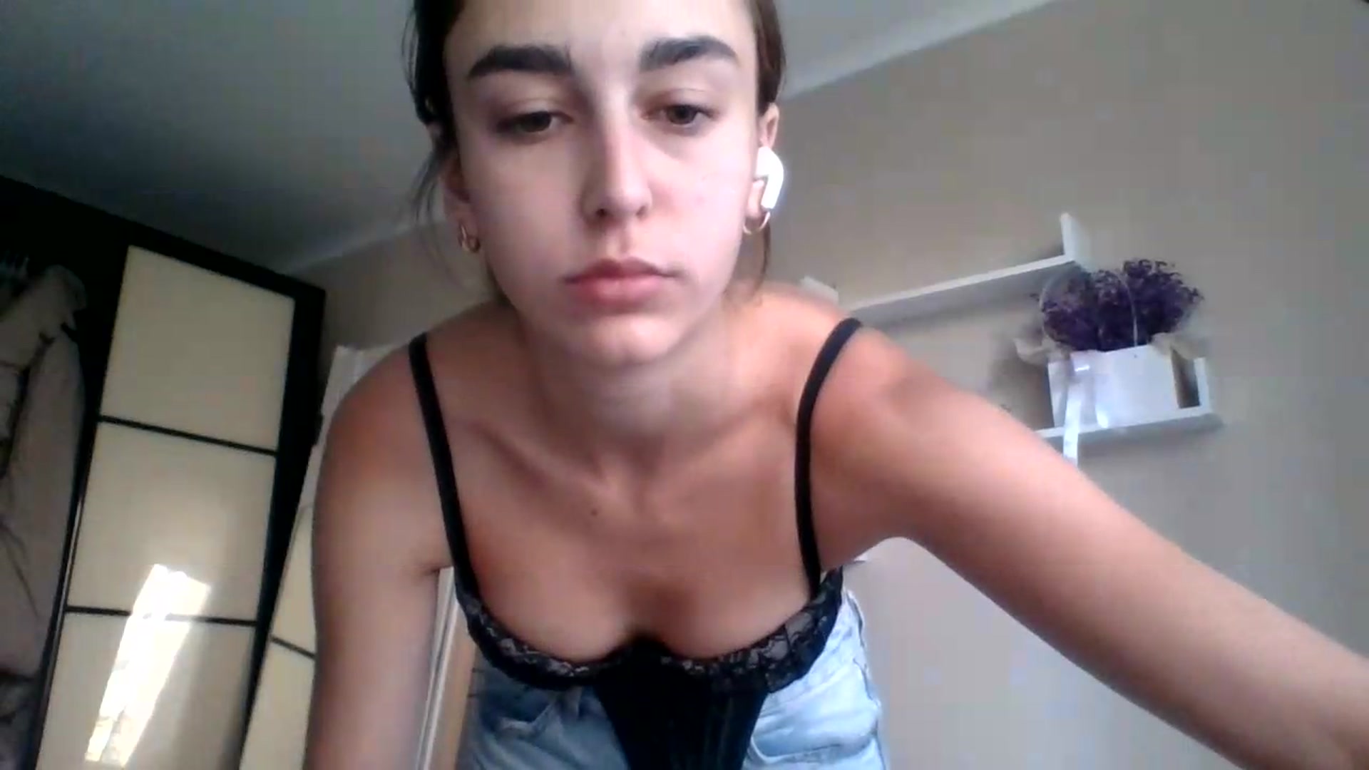 Gallery image thumbnail from SabrinaXx's myfreecams stream on, 08/14/2026, 10:40 image 14 of 20