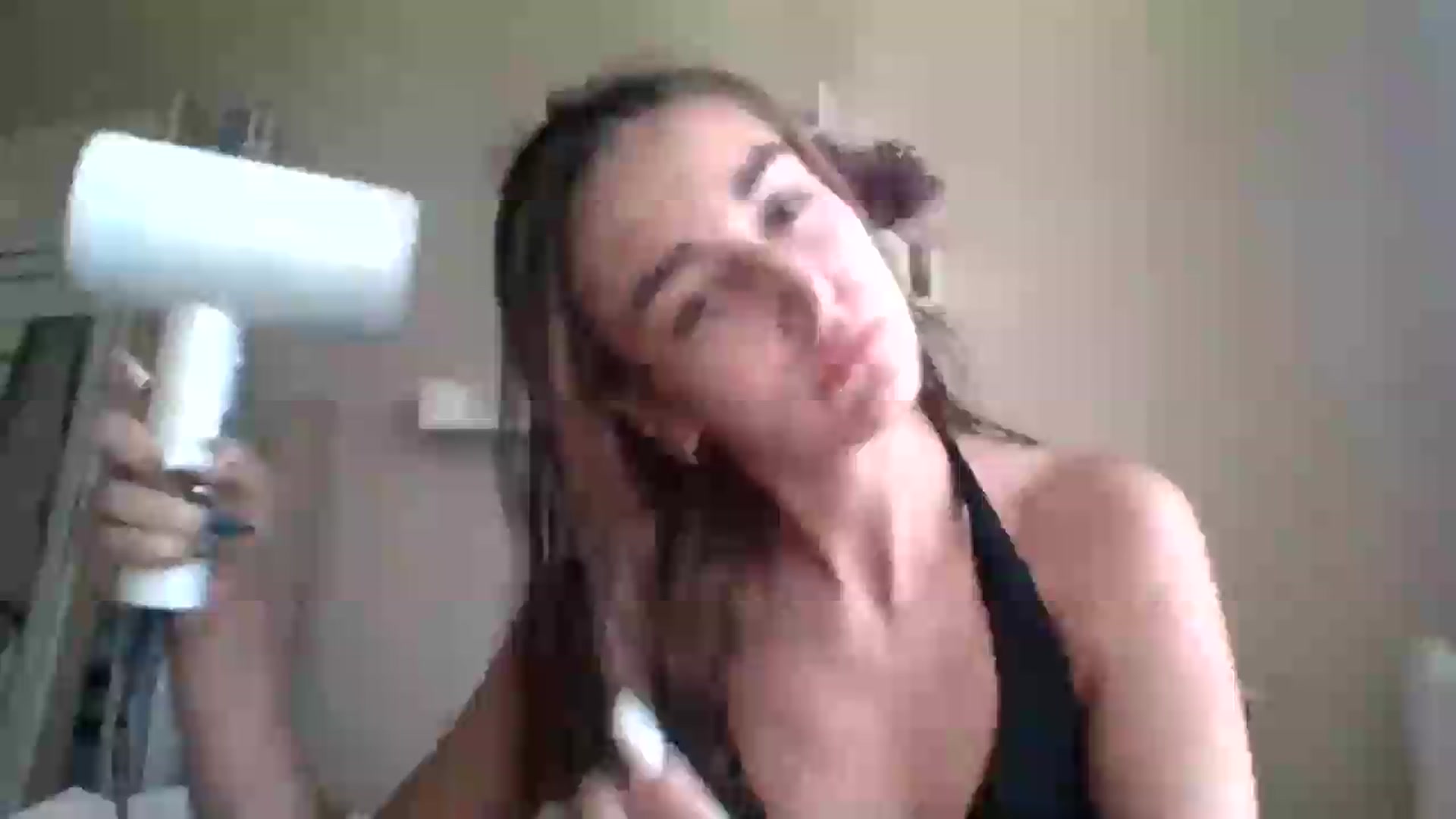 Gallery image thumbnail from SabrinaXx's myfreecams stream on, 08/14/2026, 15:17 image 2 of 20