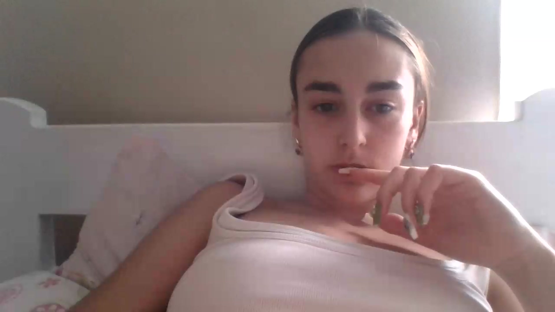 Gallery image thumbnail from SabrinaXx's myfreecams stream on, 08/19/2026, 13:02 image 16 of 20
