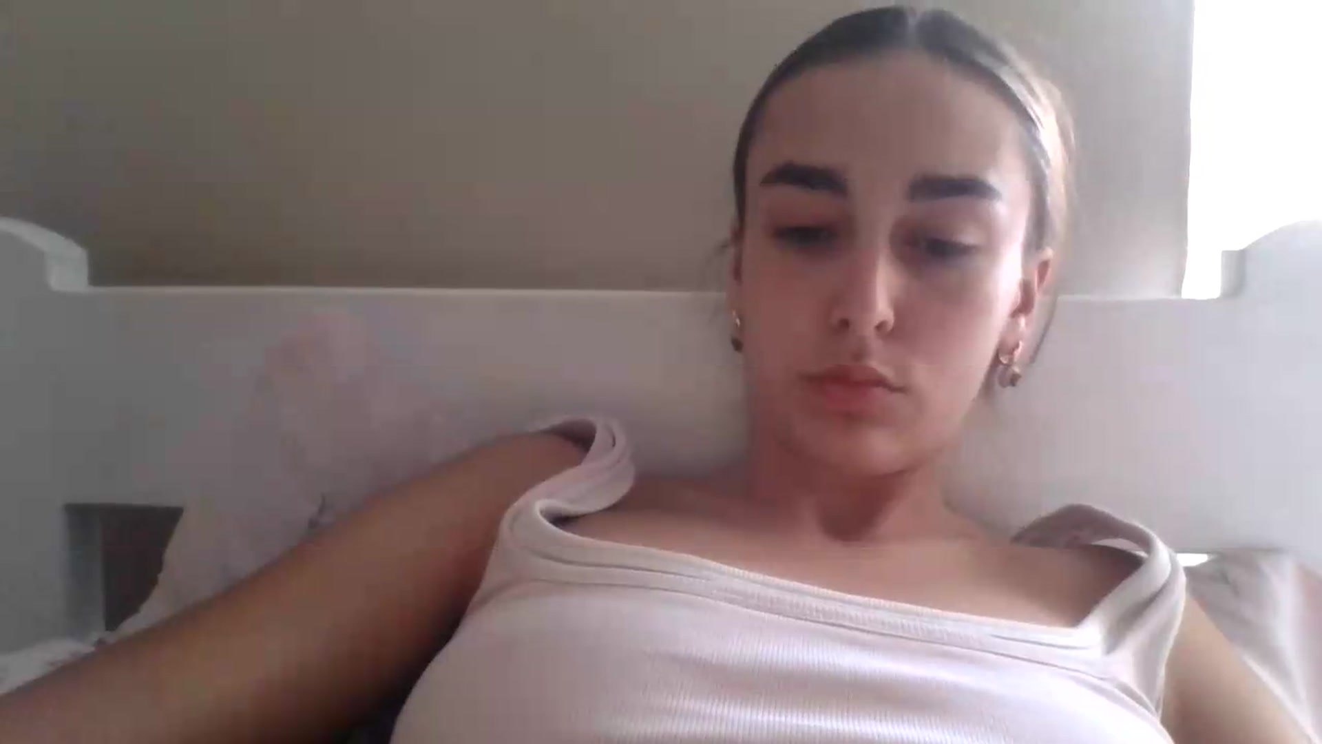 Gallery image thumbnail from SabrinaXx's myfreecams stream on, 08/19/2026, 13:02 image 10 of 20