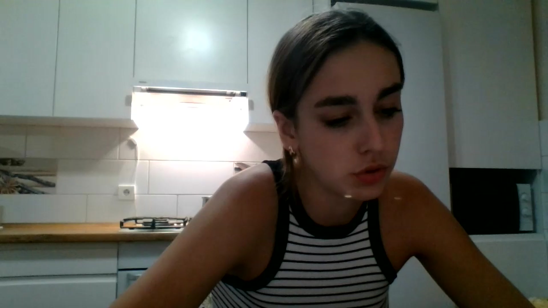 Gallery image thumbnail from SabrinaXx's myfreecams stream on, 08/29/2026, 19:17 image 8 of 20
