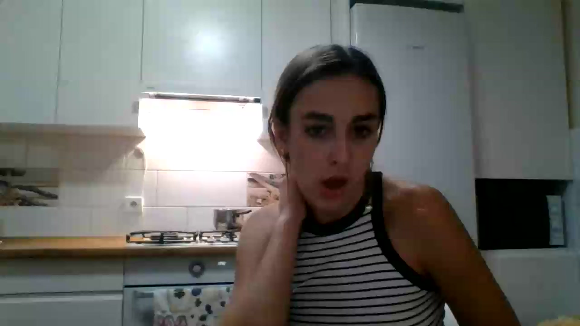 Gallery image thumbnail from SabrinaXx's myfreecams stream on, 08/29/2026, 19:56 image 19 of 20