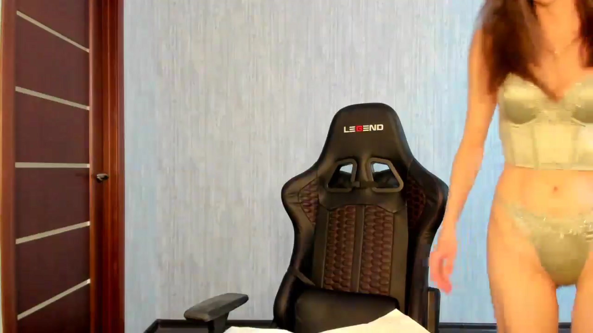 Gallery image thumbnail from Sabrina_Muur's myfreecams stream on, 12/24/2025, 10:46 image 5 of 20