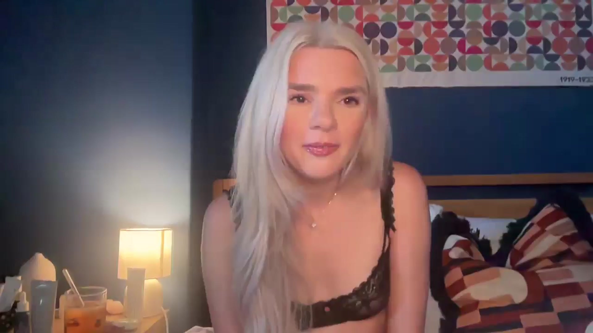 Gallery image thumbnail from Sabrinamasson's myfreecams stream on, 11/10/2025, 15:09 image 9 of 20