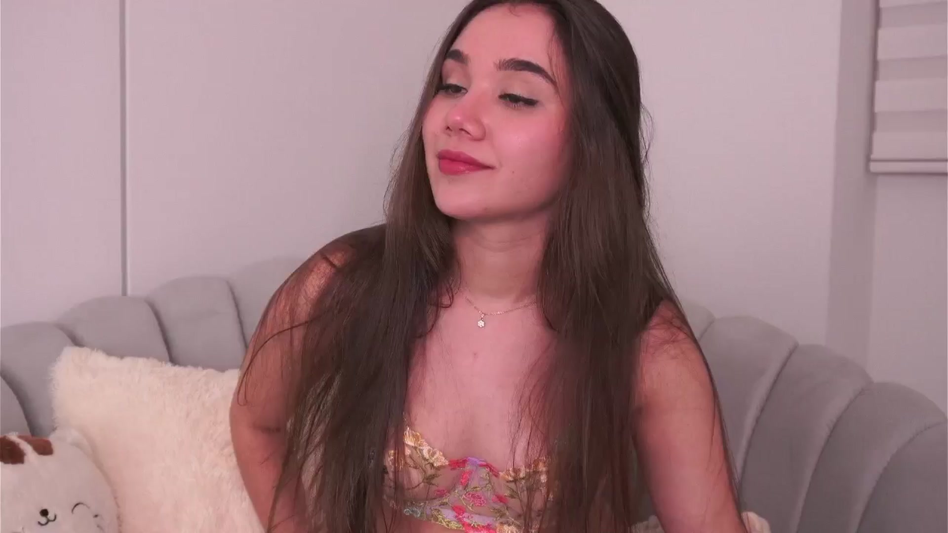 Gallery image thumbnail from Sabrinarey's myfreecams stream on, 07/10/2024, 01:00 image 18 of 20