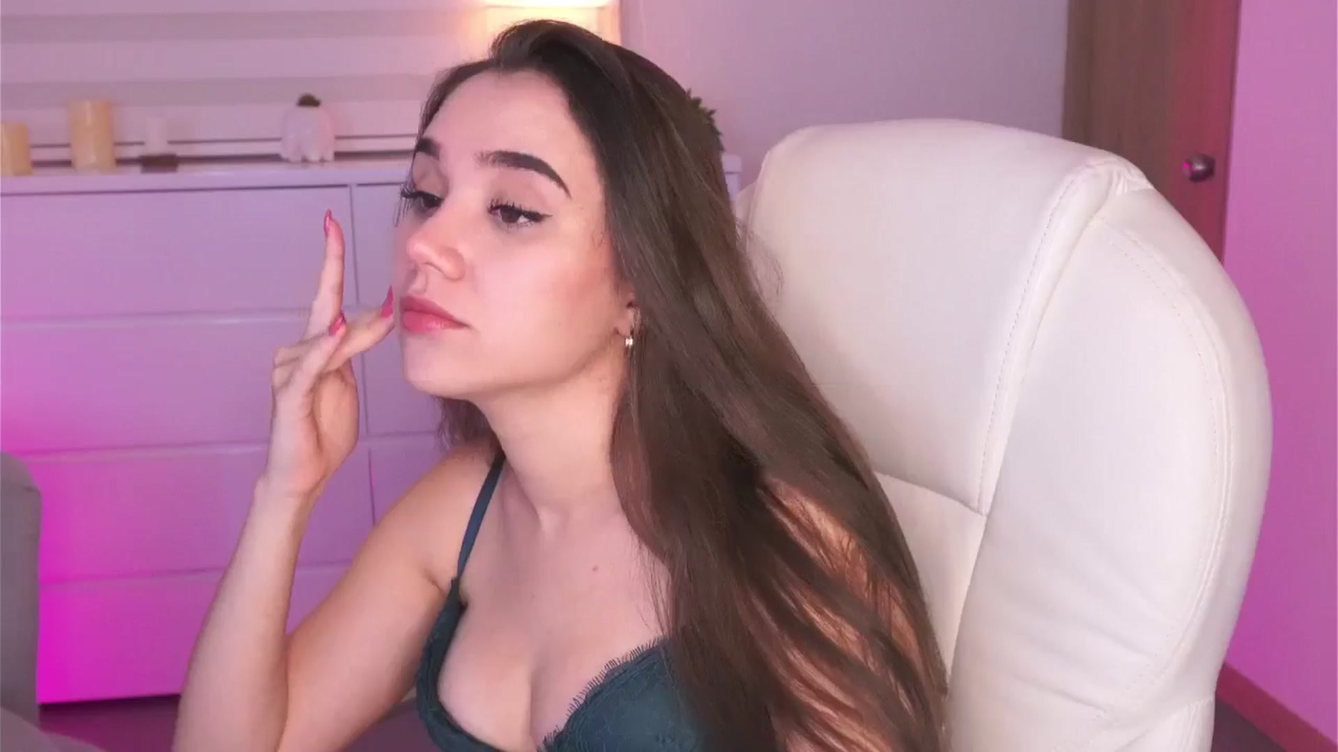 Gallery image thumbnail from Sabrinarey's myfreecams stream on, 02/17/2025, 23:18 image 7 of 20
