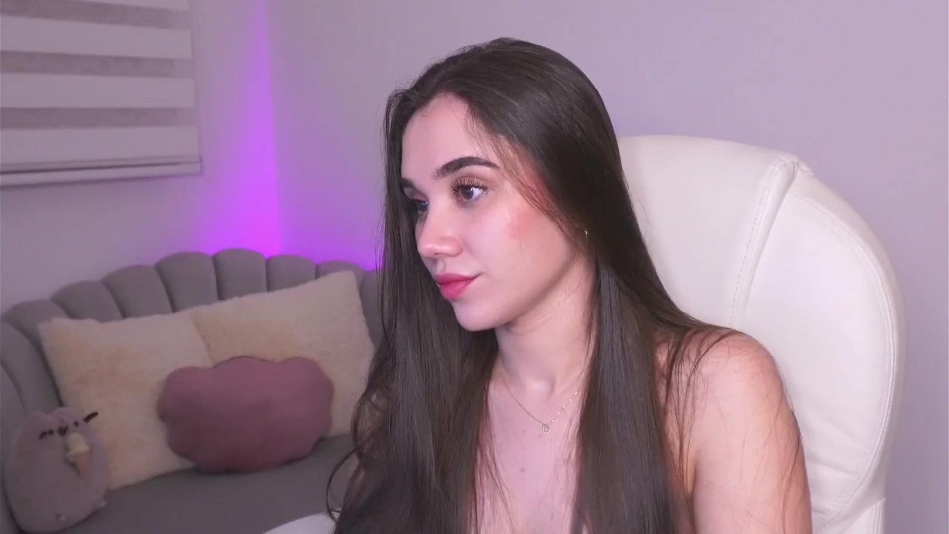 Gallery image thumbnail from Sabrinarey's myfreecams stream on, 05/20/2025, 23:29 image 6 of 20