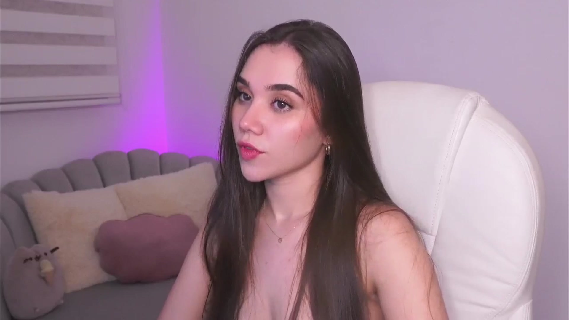 Gallery image thumbnail from Sabrinarey's myfreecams stream on, 05/20/2025, 23:29 image 7 of 20