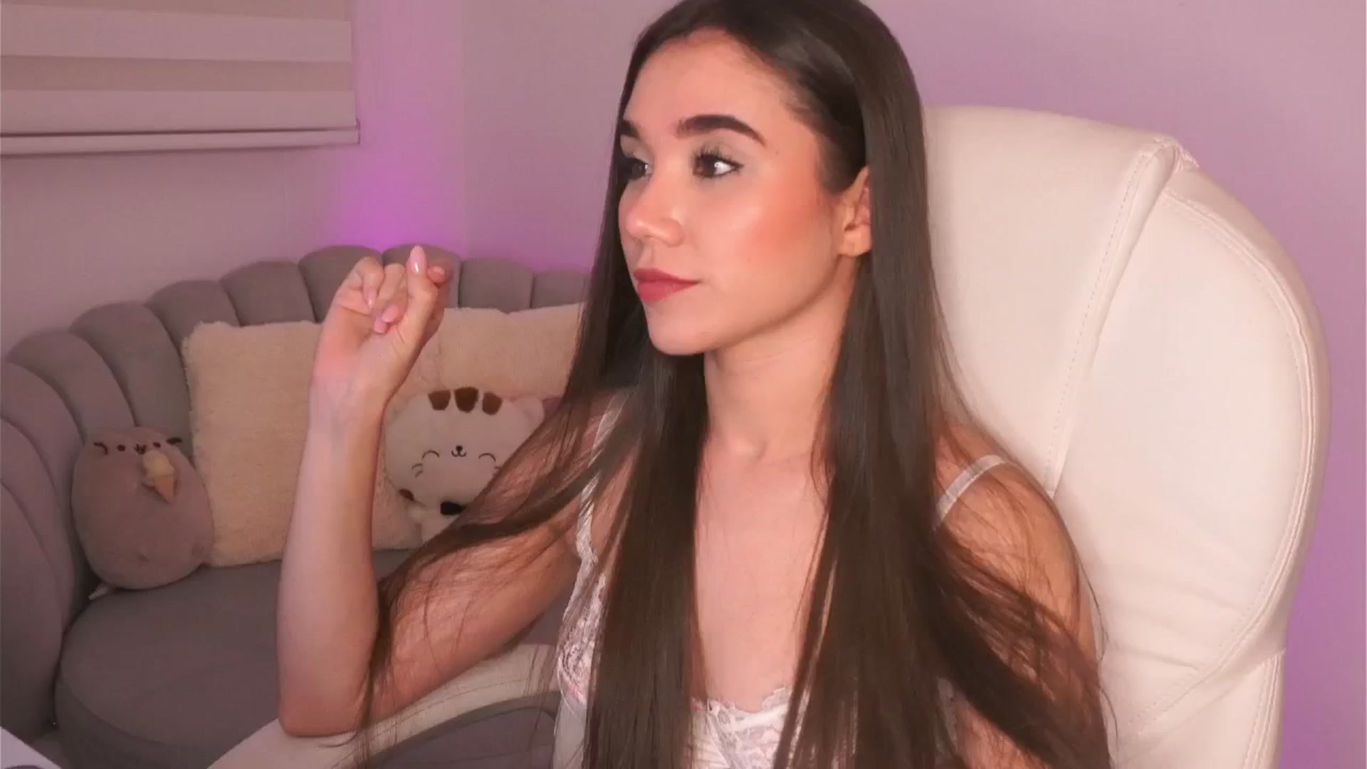 Gallery image thumbnail from Sabrinarey's myfreecams stream on, 03/08/2026, 23:57 image 12 of 20